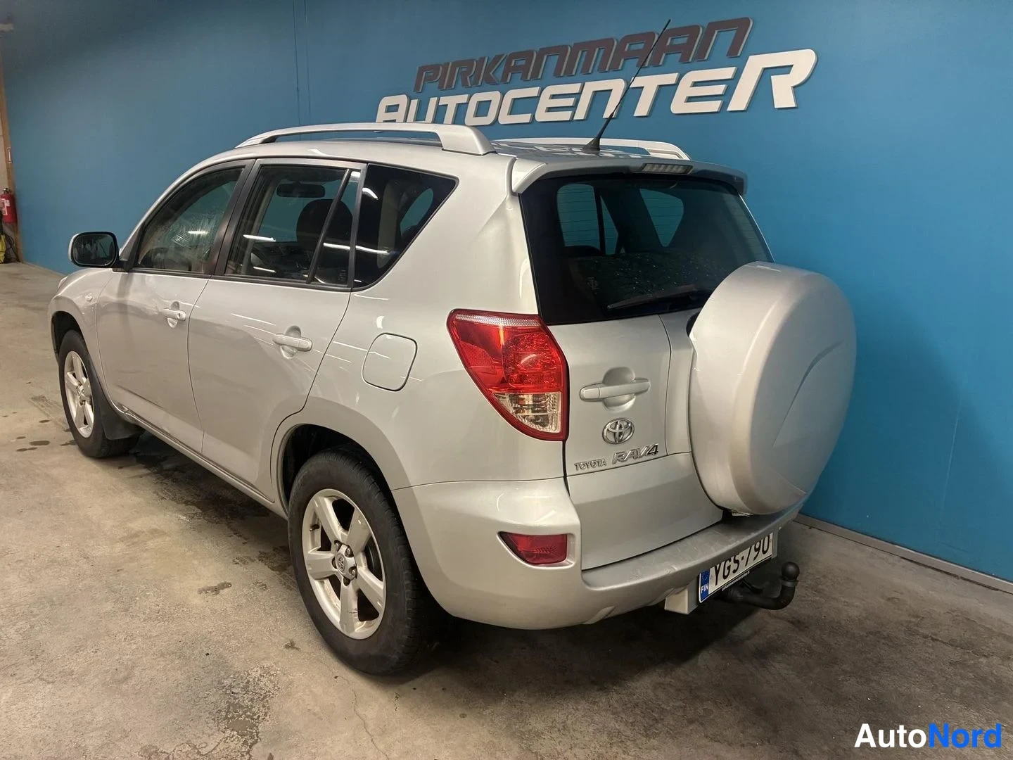 Hopea Toyota RAV4 2007, takaviisto, kuva 5