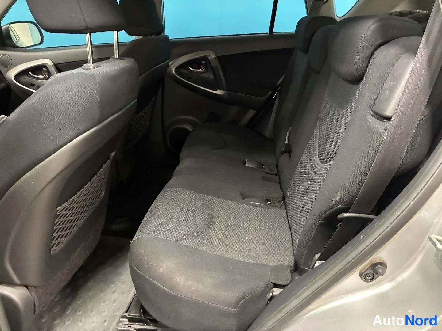 Hopea Toyota RAV4 2007, takaistuimet, kuva 12