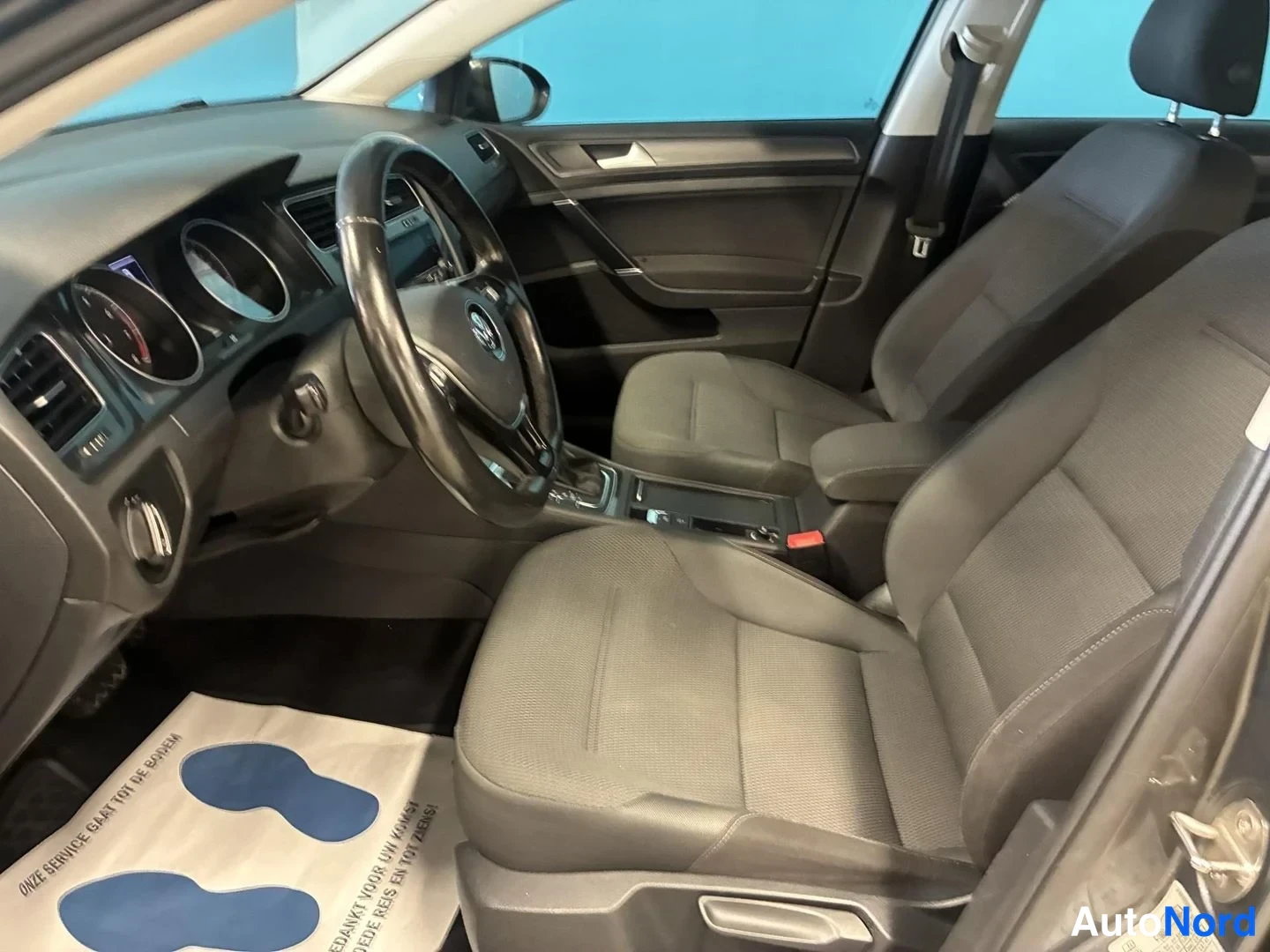 Harmaa Volkswagen Golf Variant 2017, ohjaamo, kuva 7