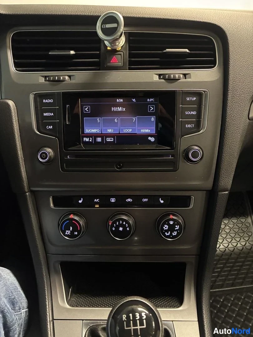 Harmaa Volkswagen Golf 2014, yksityiskohta, kuva 15