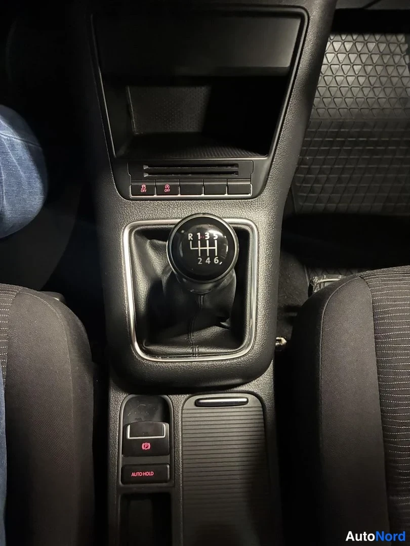 Sininen Volkswagen Tiguan 2014, yksityiskohta, kuva 17
