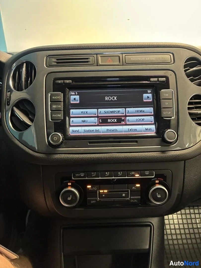 Beige Volkswagen Tiguan 2012, yksityiskohta, kuva 16