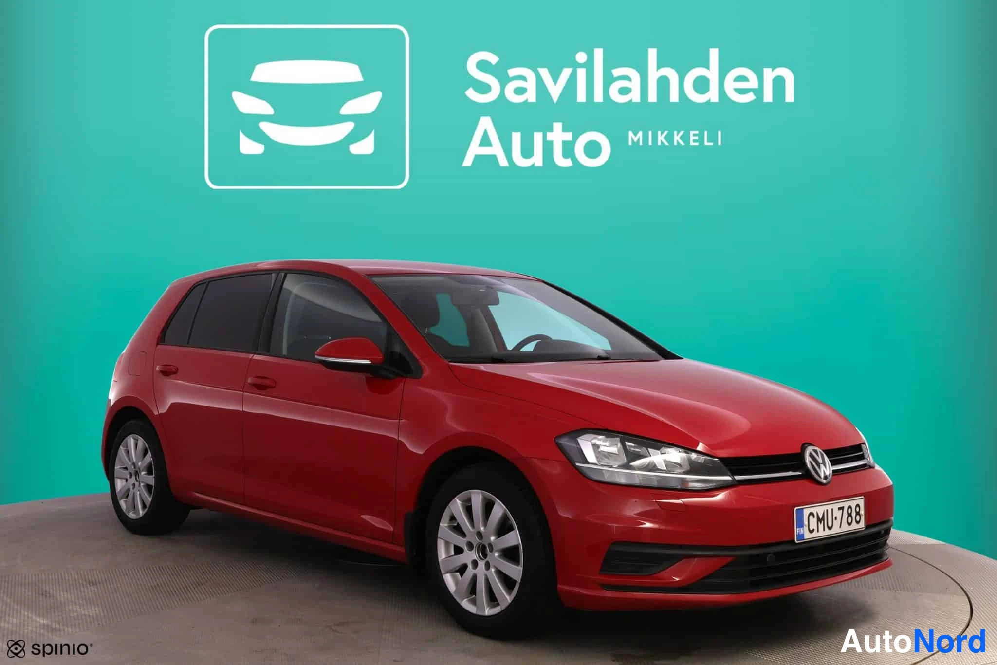 Punainen Volkswagen Golf 2019, kuva 11