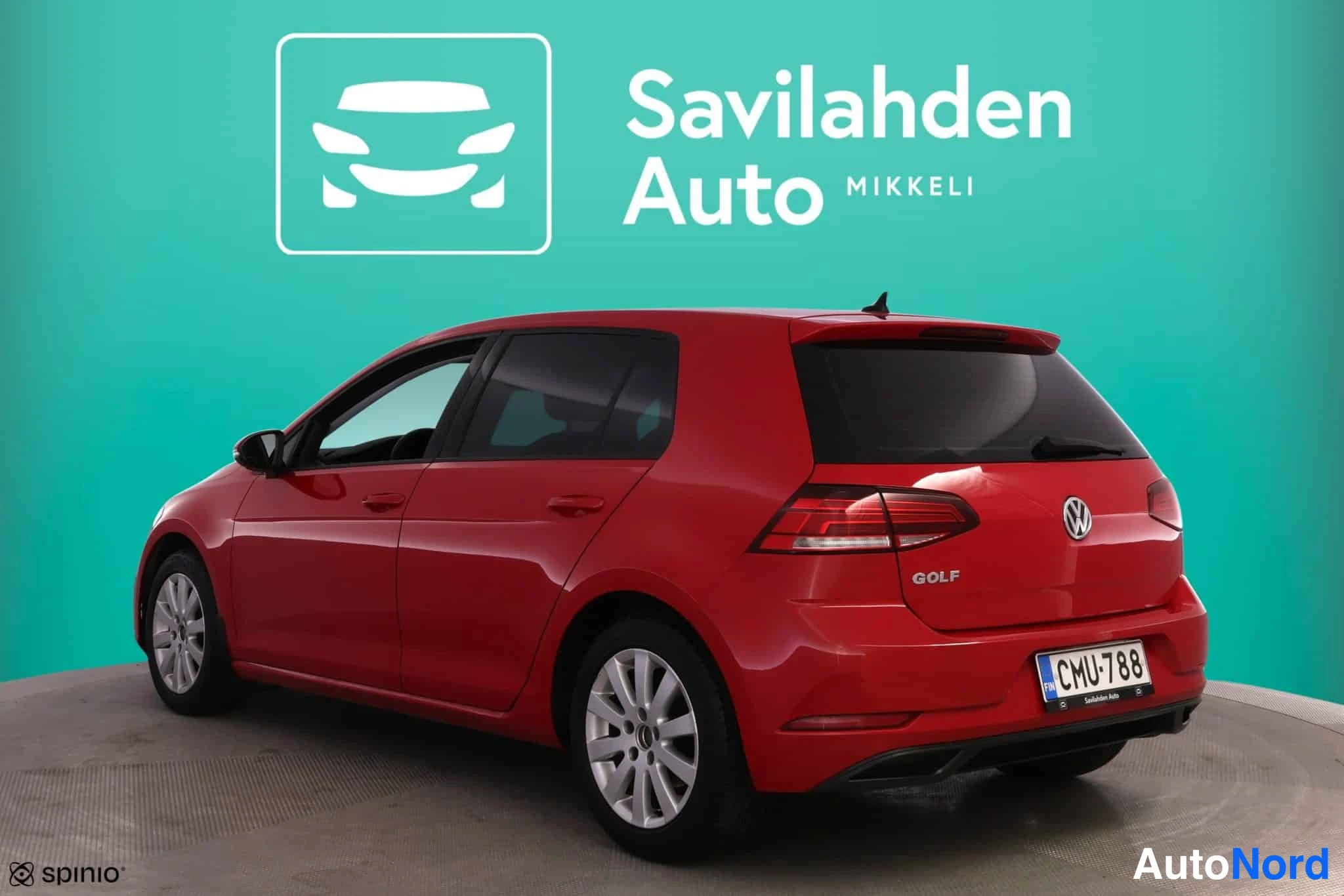 Punainen Volkswagen Golf 2019, kuva 5