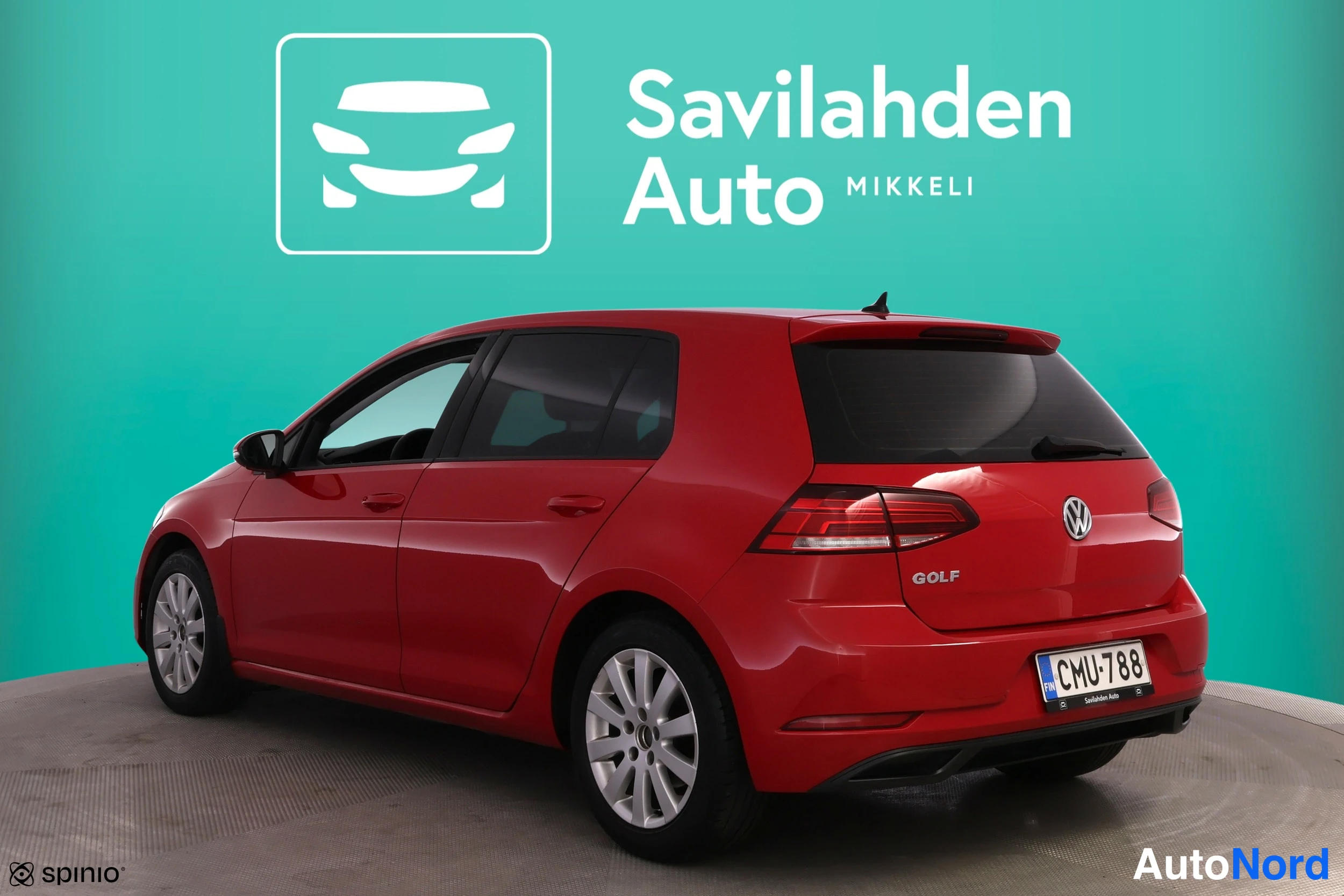 Punainen Volkswagen Golf 2019, kuva 6