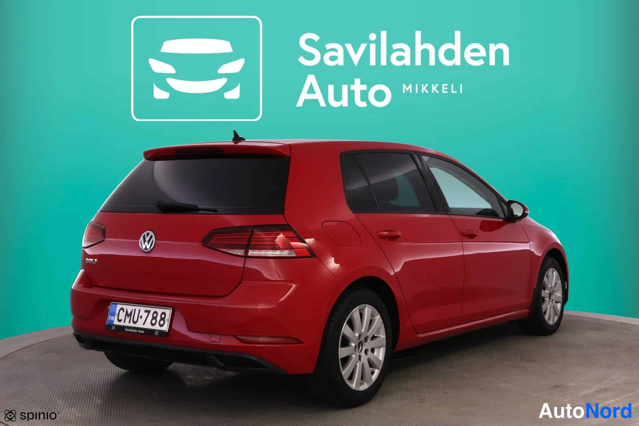 Punainen Volkswagen Golf 2019, kuva 7