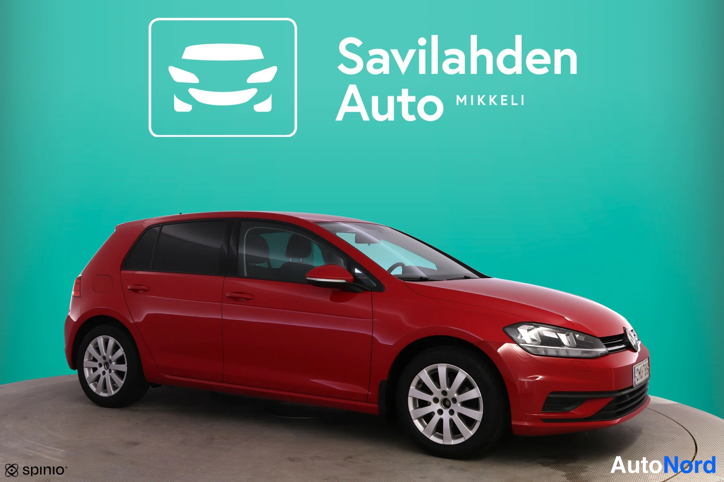 Punainen Volkswagen Golf 2019, kuva 10