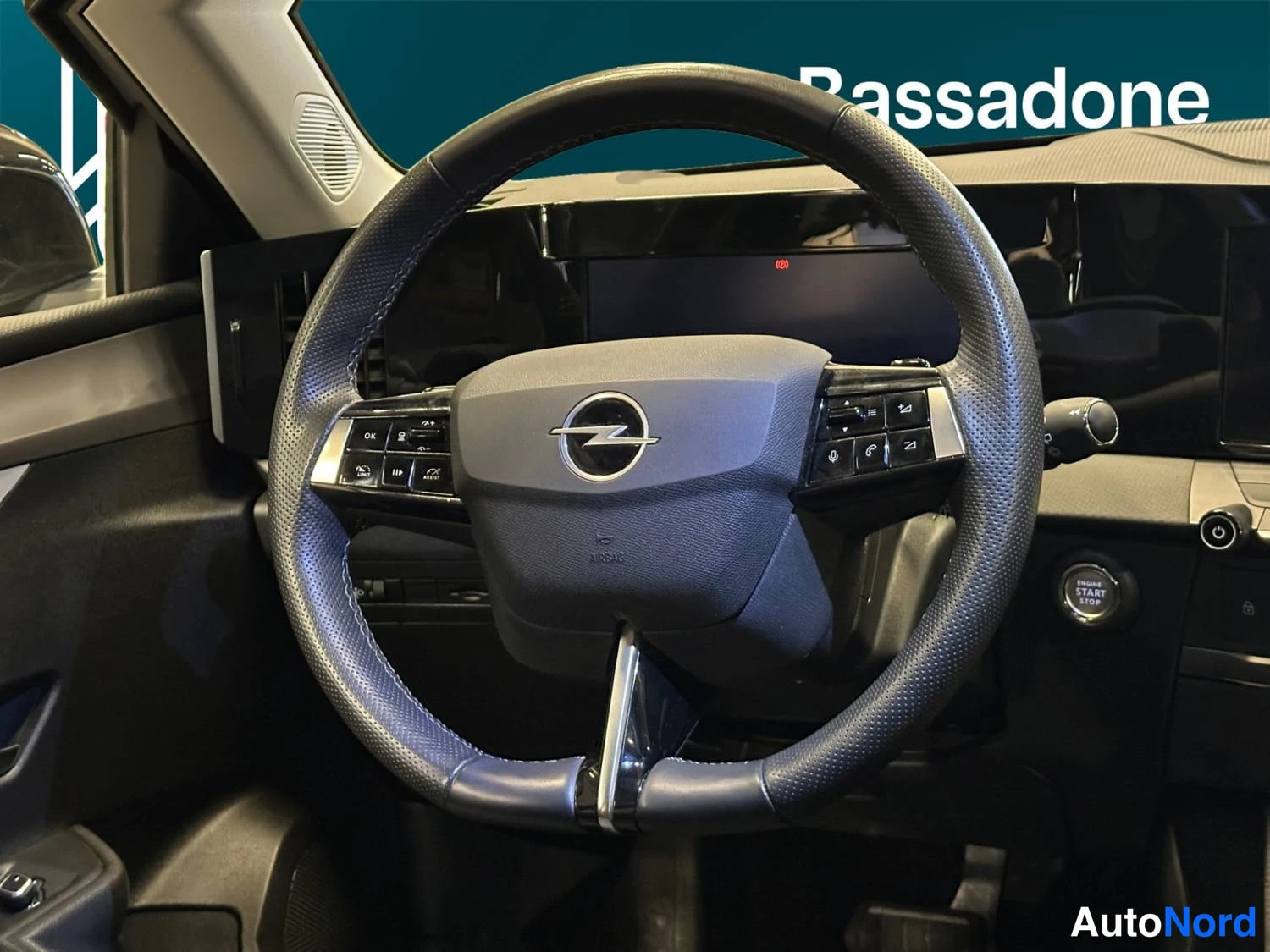 Vit Opel Astra Sports Tourer 2024, detalj, bild 19