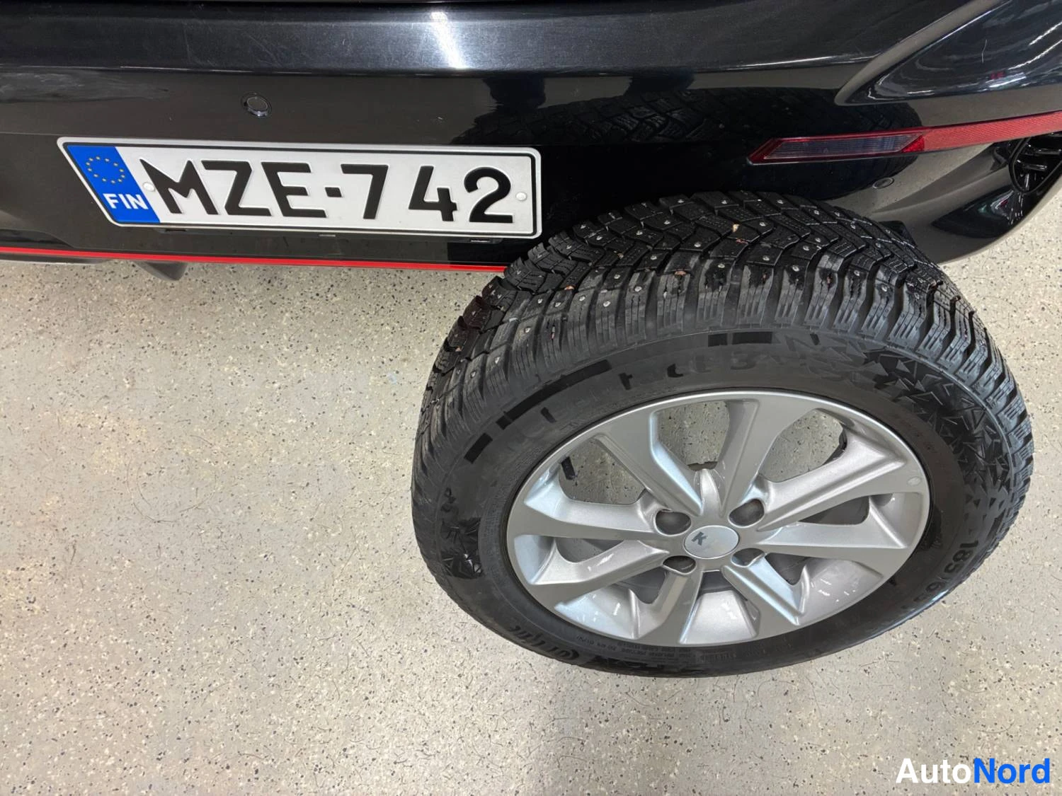 Musta Kia Picanto 2021, takaviisto, kuva 8