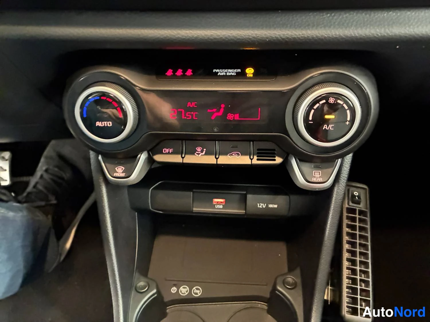 Musta Kia Picanto 2021, yksityiskohta, kuva 22