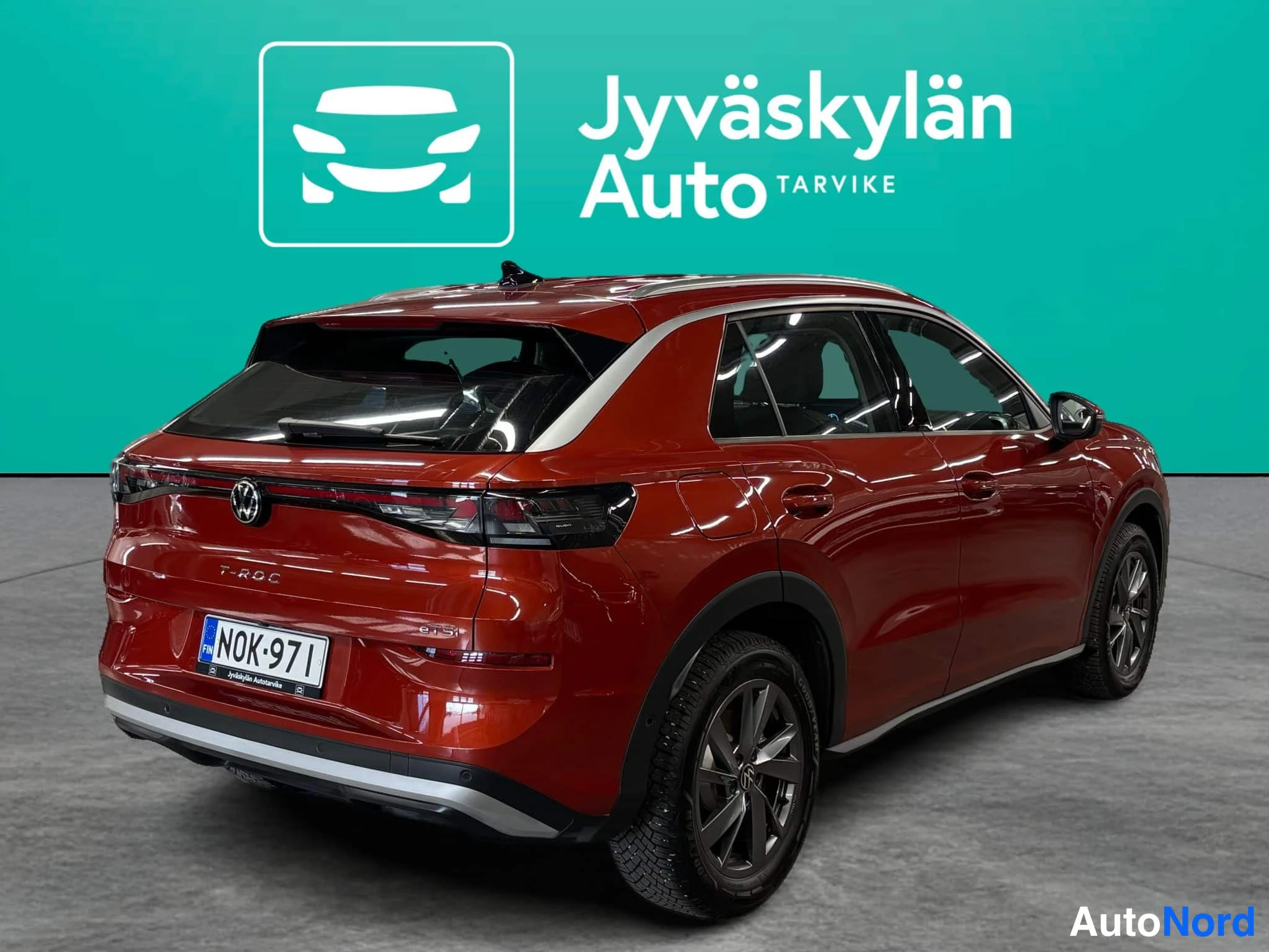 Punainen Volkswagen T-Roc 2026, takaviisto, kuva 13