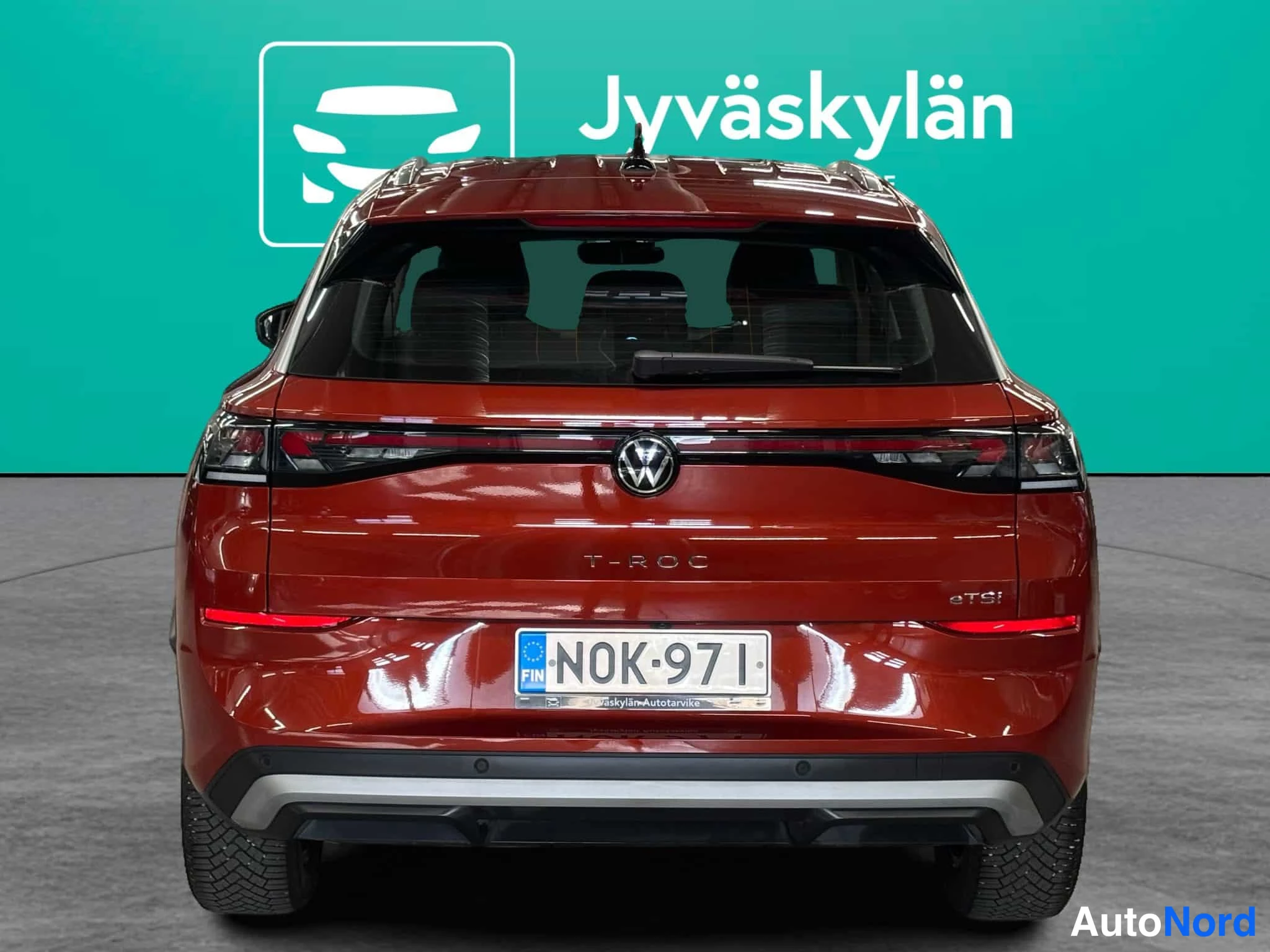 Punainen Volkswagen T-Roc 2026, takaa, kuva 15