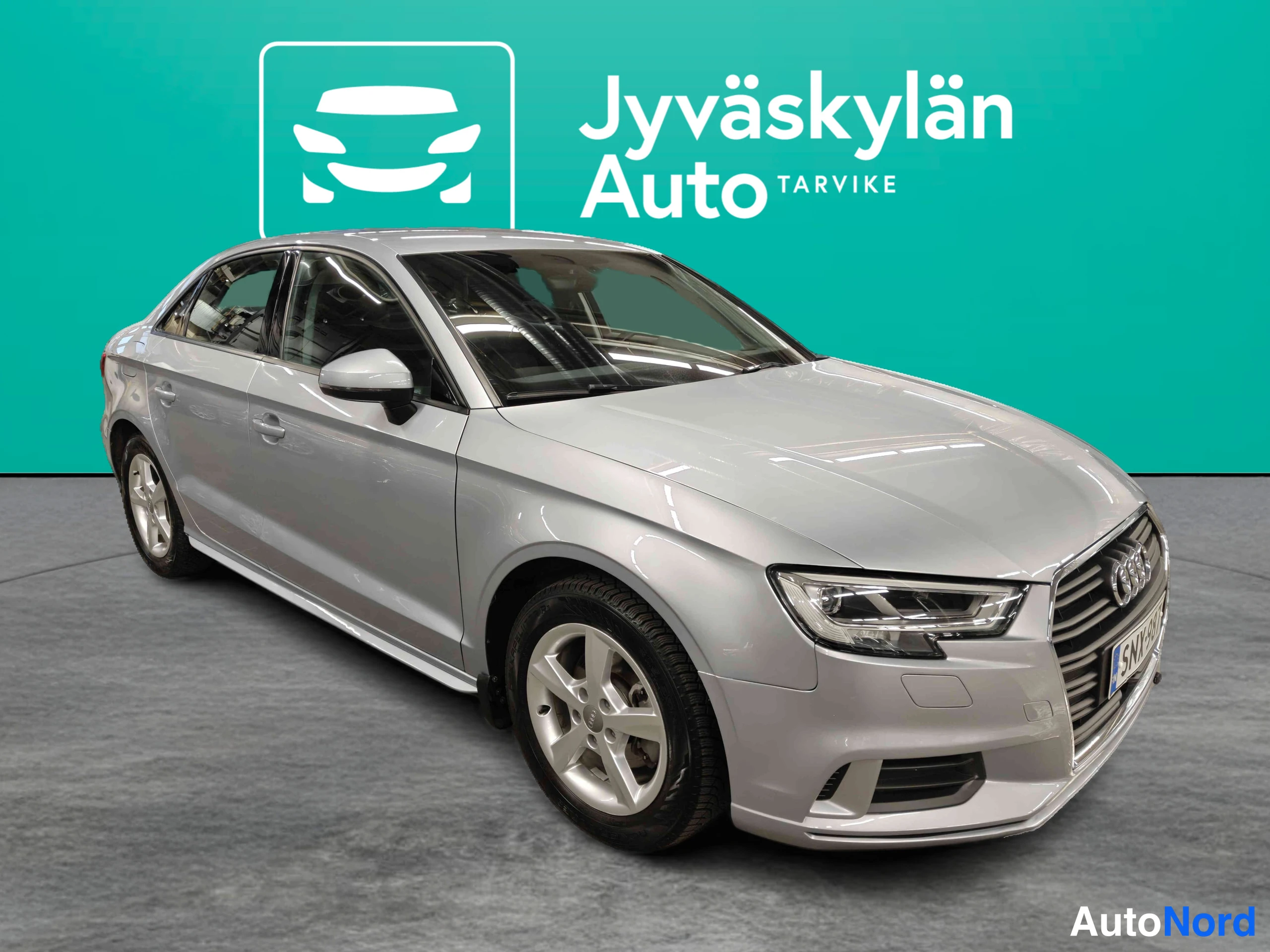 Silver Audi A3 2017, front three-quarter, nose to the right, photo 8
