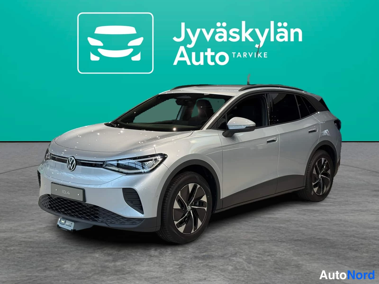 Harmaa Volkswagen ID.4 2026, etuviisto, keula vasemmalle, kuva 2