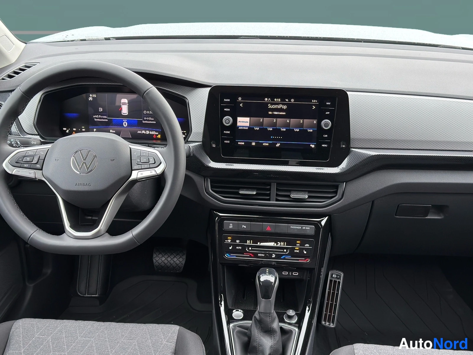 Harmaa Volkswagen T-Cross 2026, ohjaamo, kuva 8