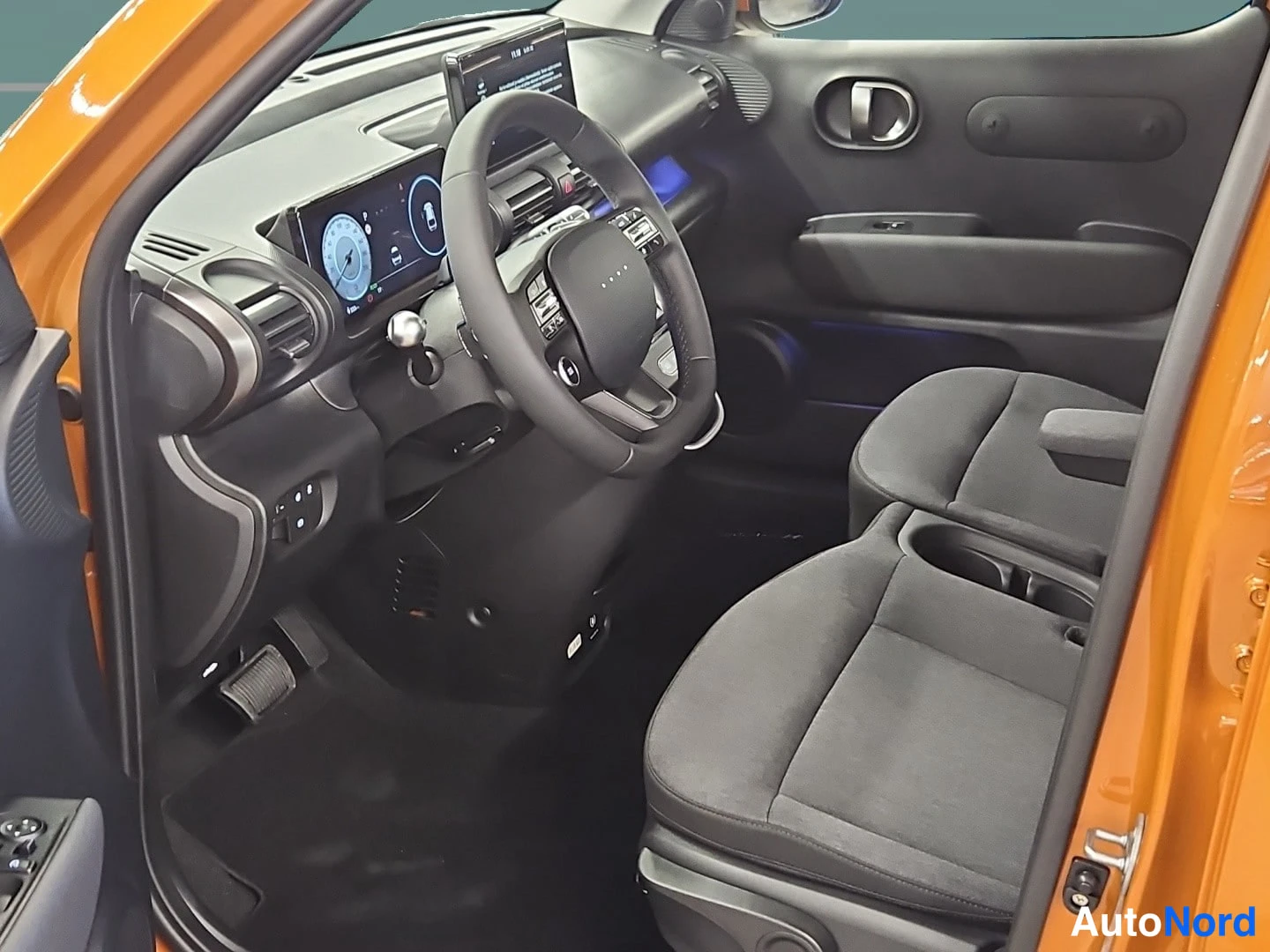 Oranssi Hyundai Inster 2026, ohjaamo, kuva 13