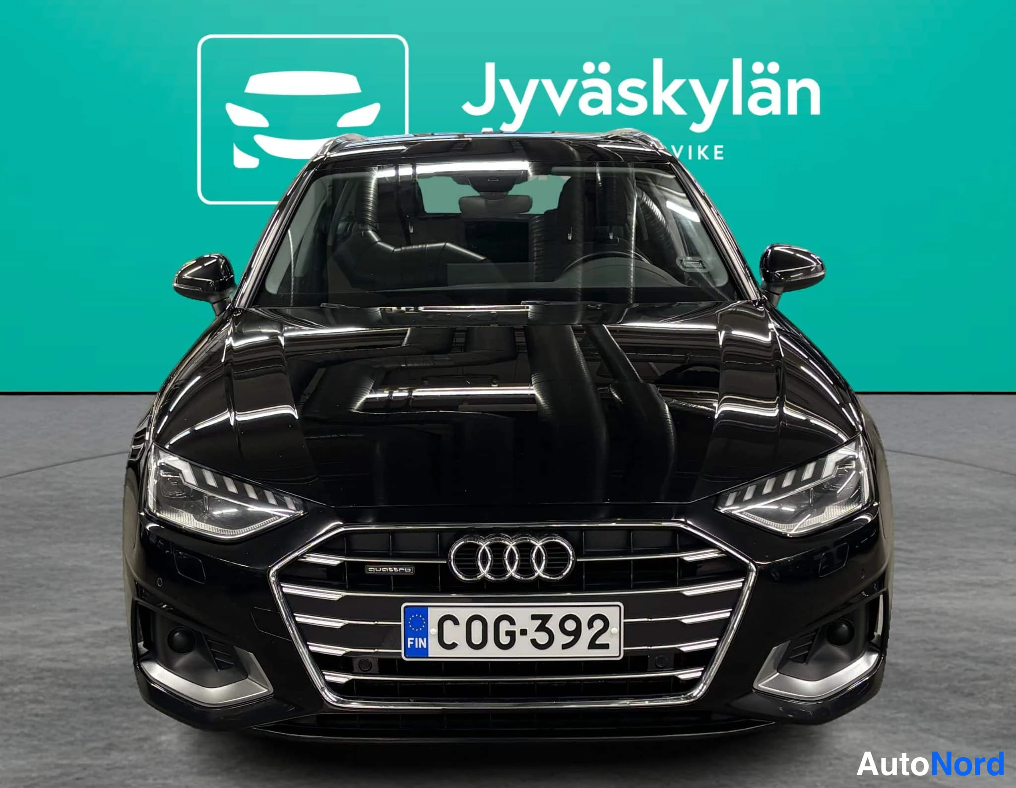 Musta Audi A4 2020, edestä, kuva 8