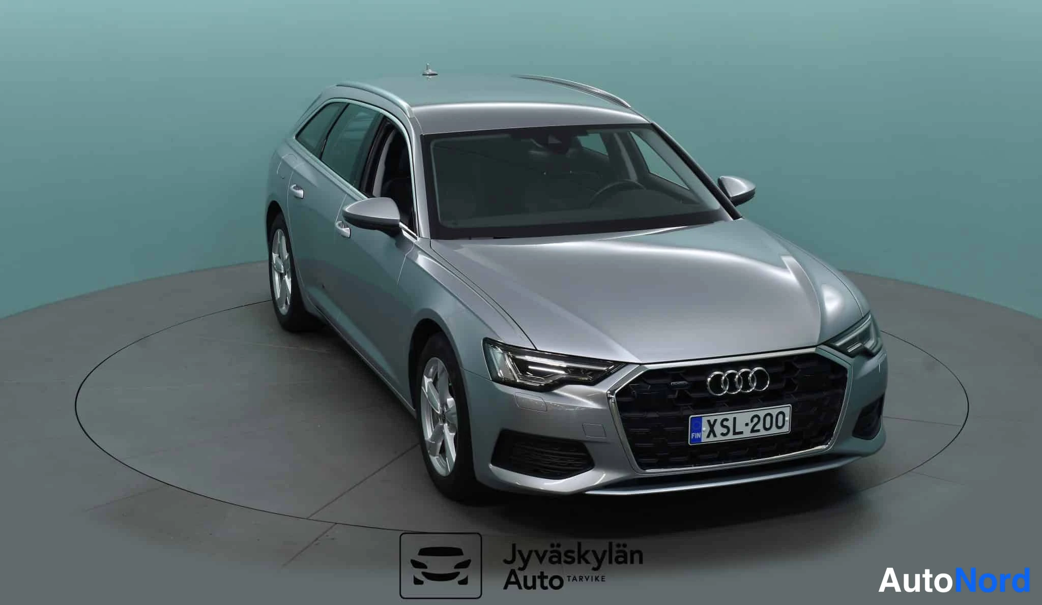 Hopea Audi A6 Avant 2024, etuviisto, keula oikealle, kuva 3