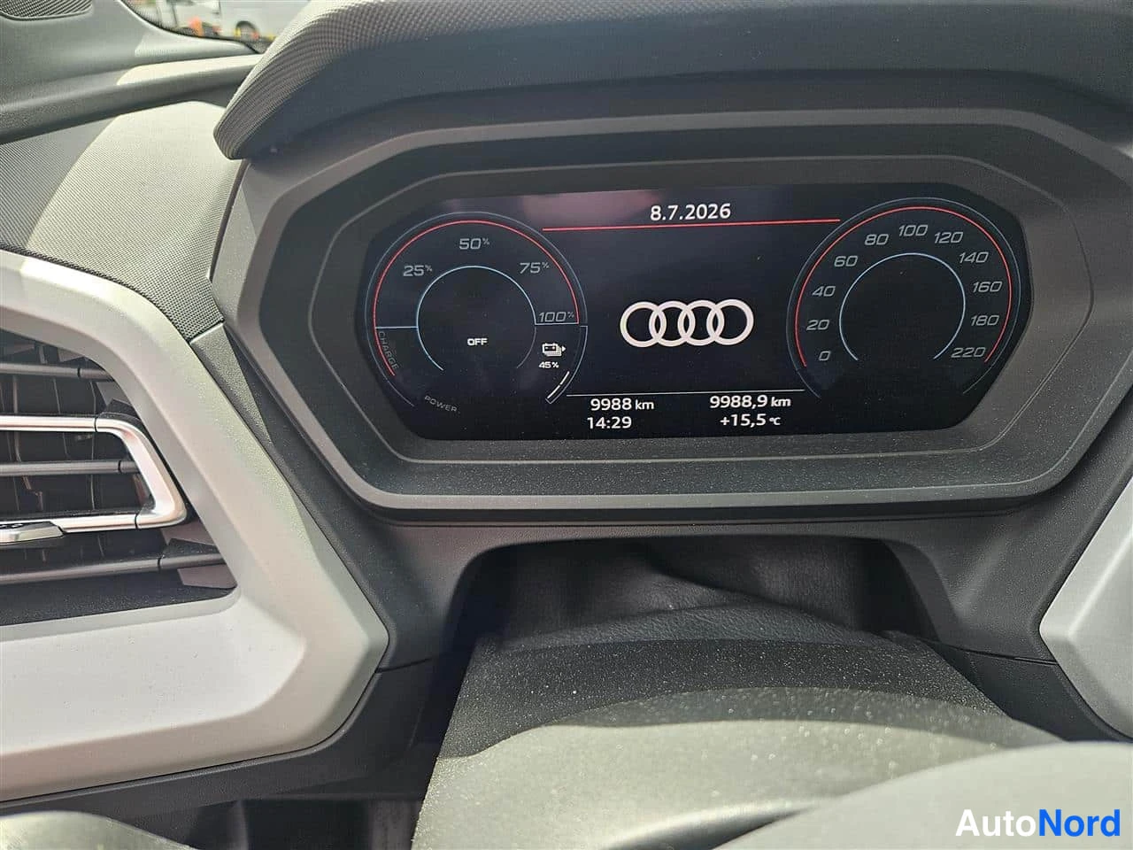 Musta Audi Q4 e-tron 2025, yksityiskohta, kuva 9