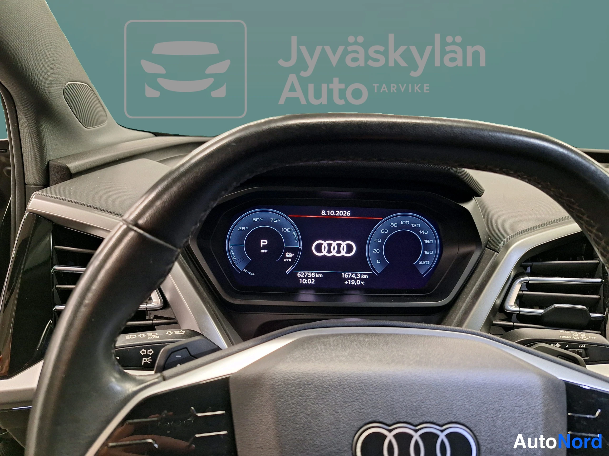 Musta Audi Q4 e-tron 2022, yksityiskohta, kuva 39