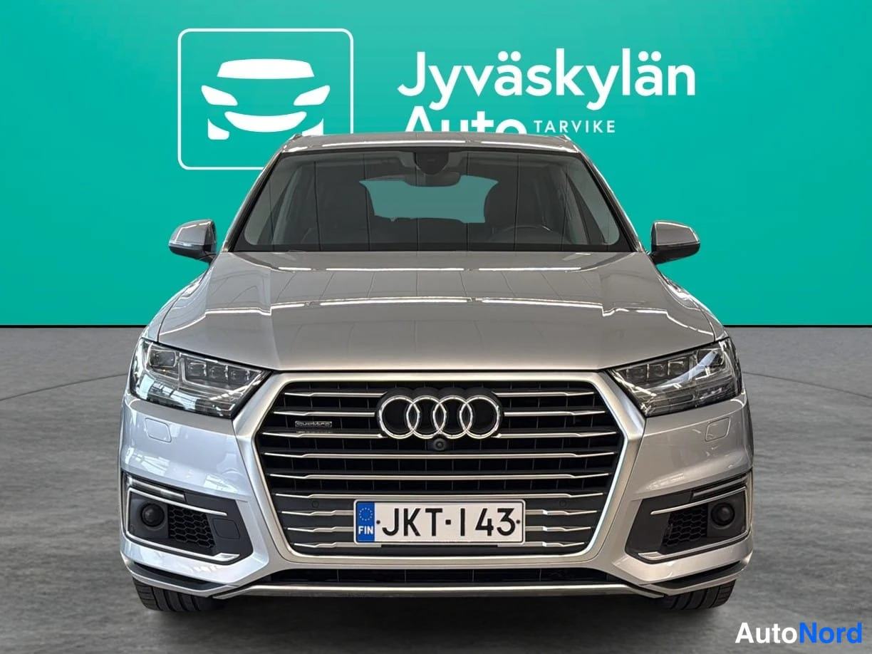 Hopea Audi Q7 2018, edestä, kuva 3