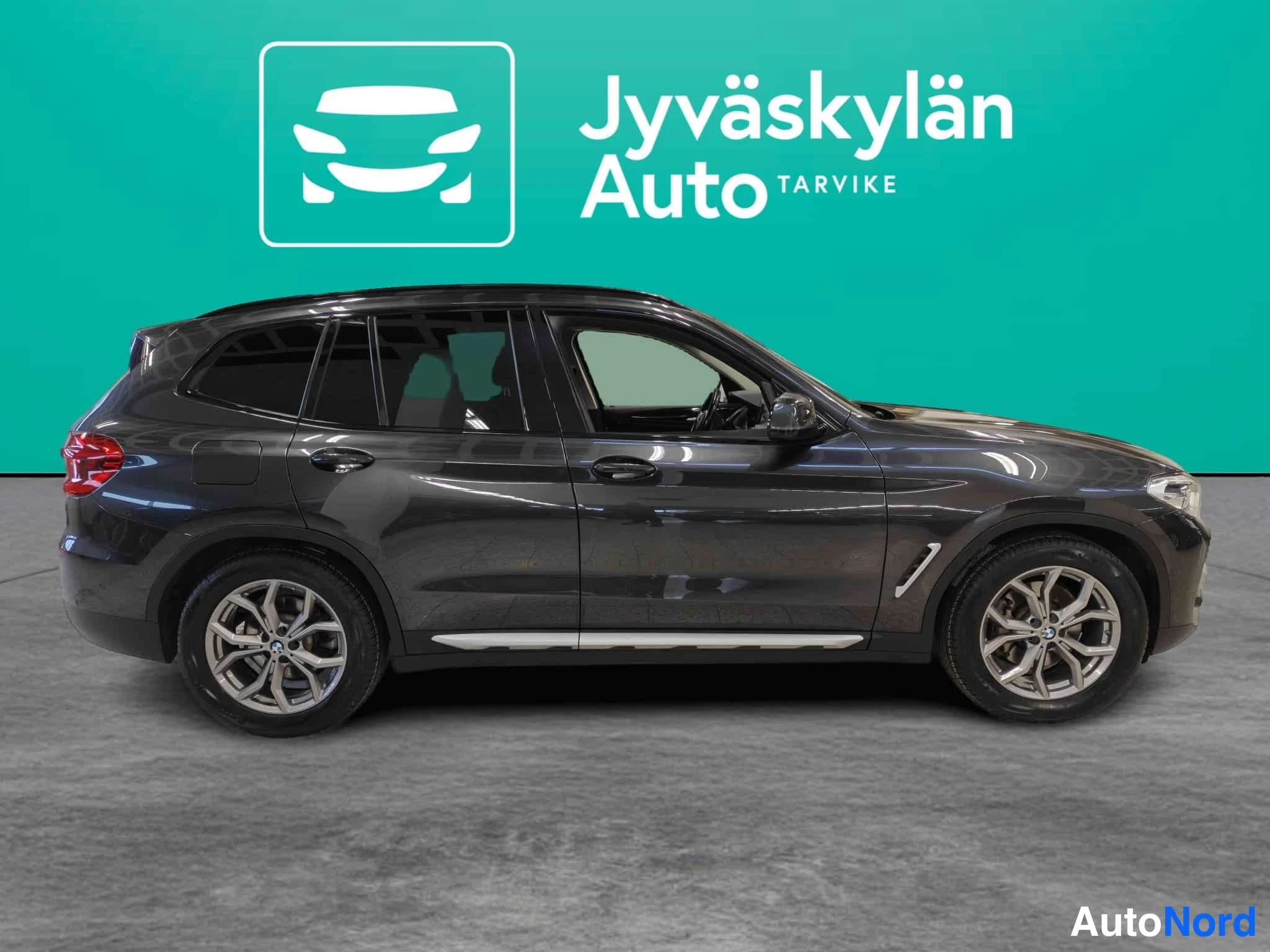 Harmaa BMW X3 2020, sivulta, kuva 7