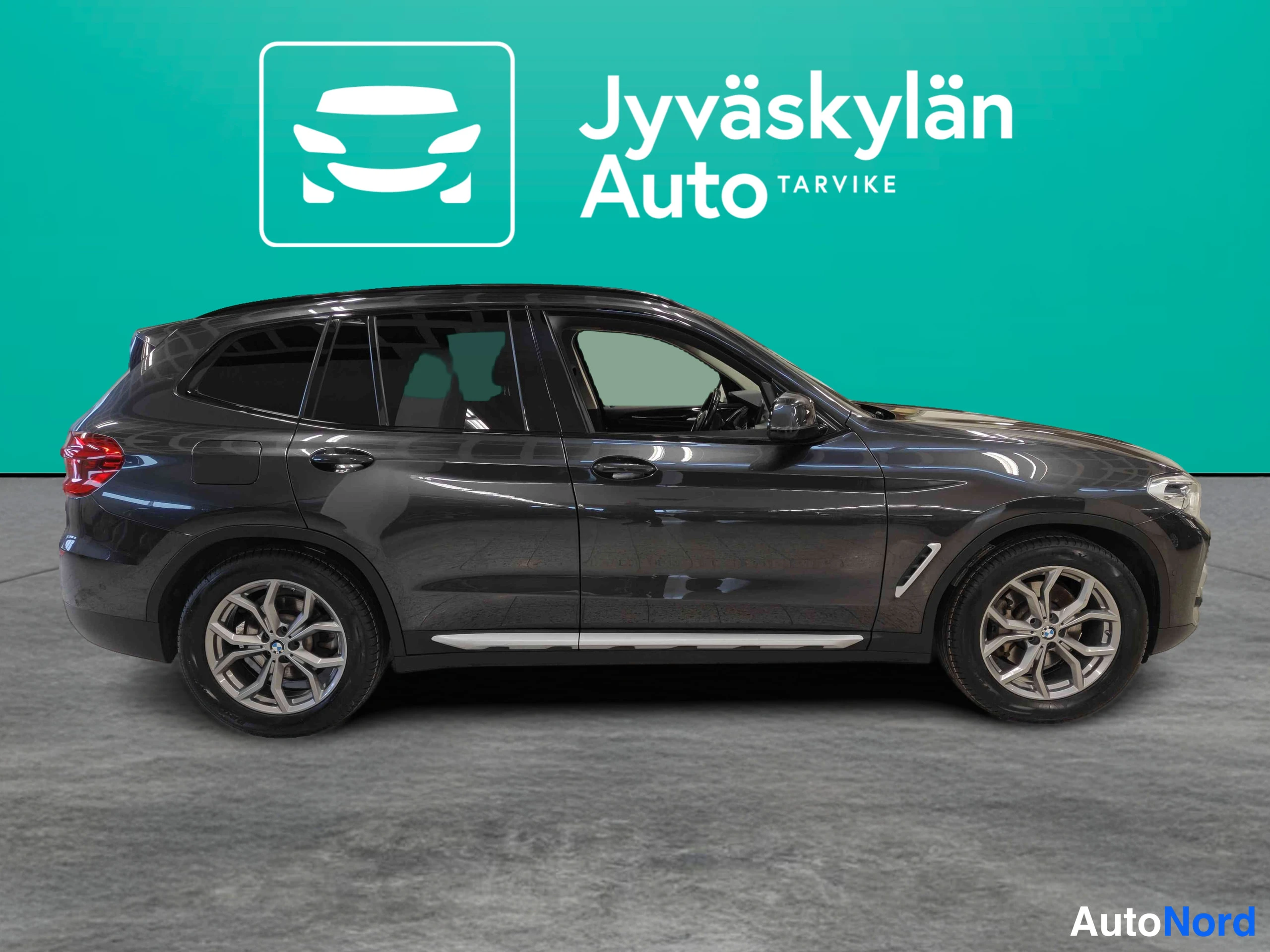 Harmaa BMW X3 2020, sivulta, kuva 8