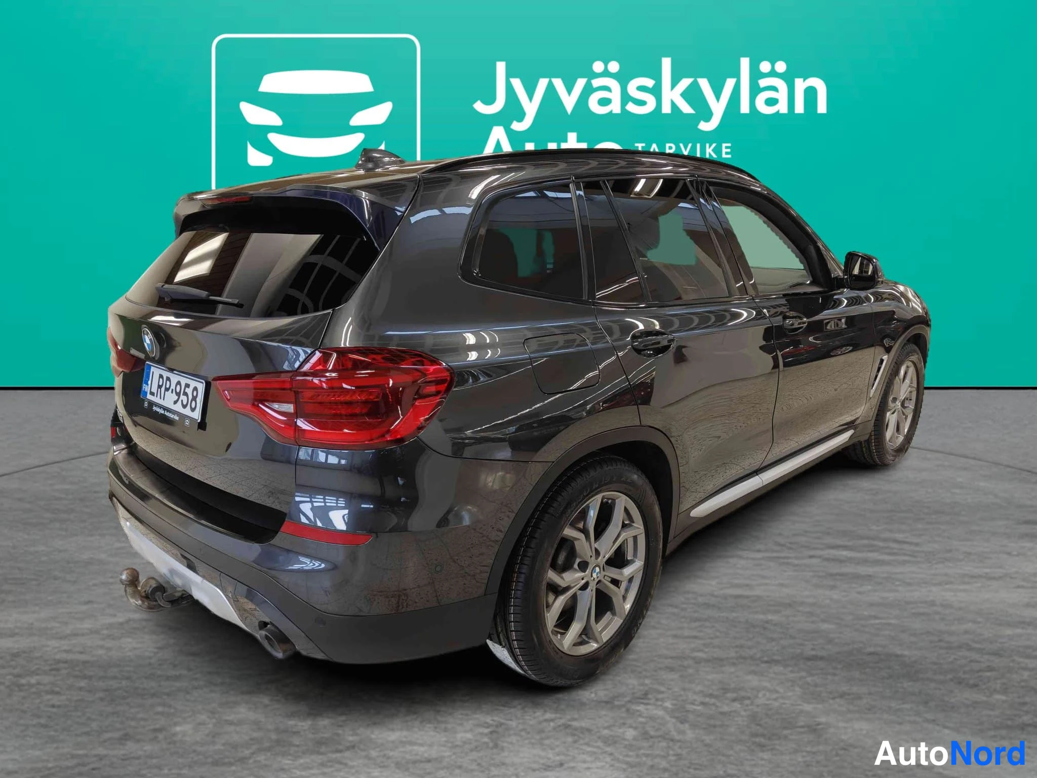 Harmaa BMW X3 2020, takaviisto, kuva 11