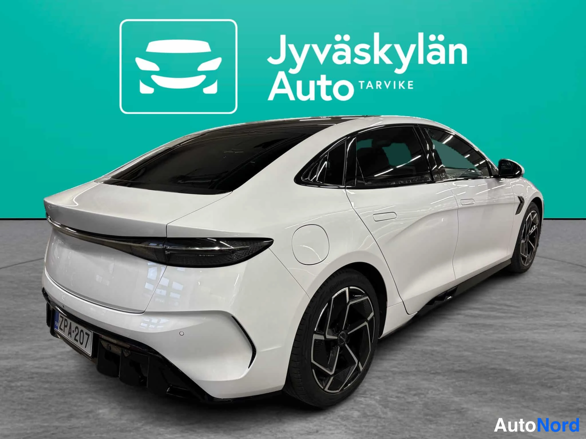 Valkoinen BYD Seal 2025, takaviisto, kuva 14