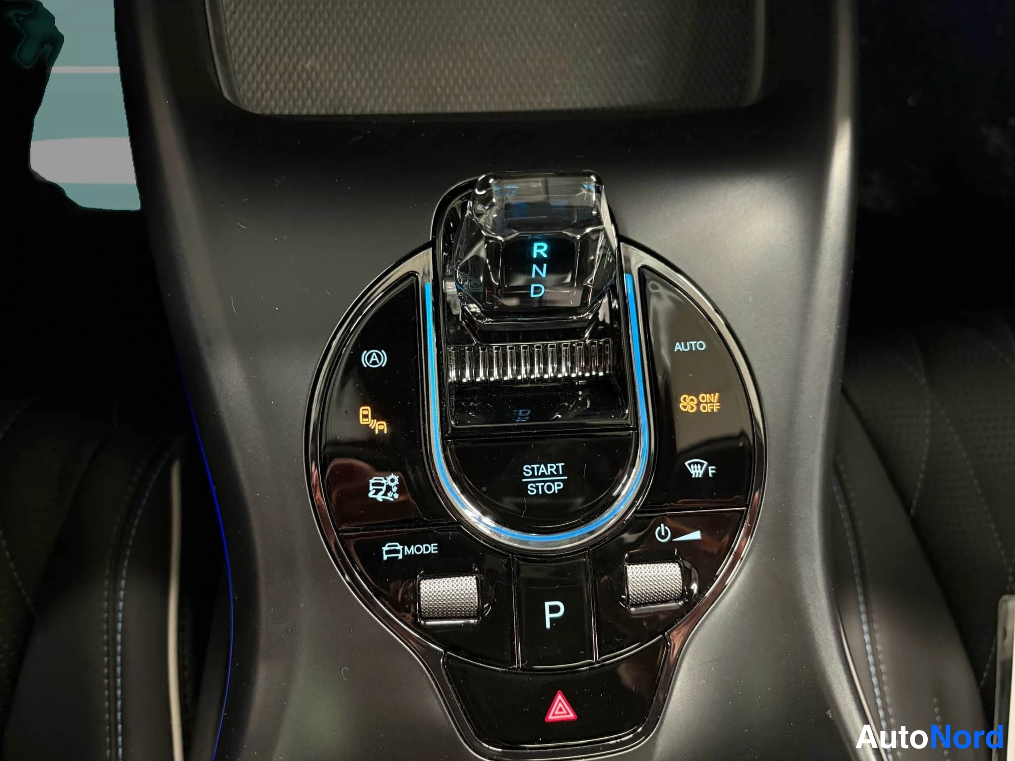Valkoinen BYD Seal 2025, yksityiskohta, kuva 31