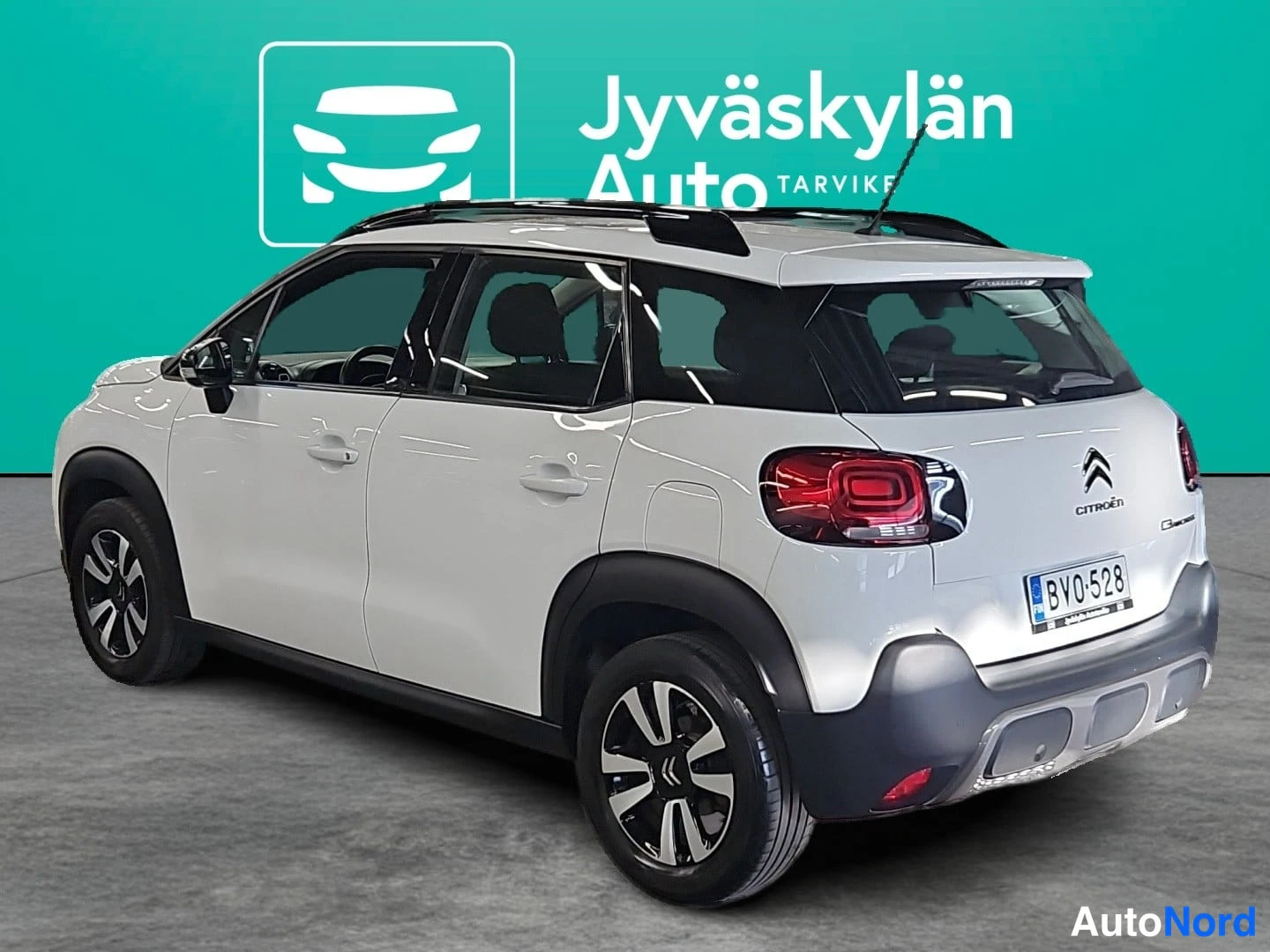 Valkoinen Citroen C3 Aircross 2019, takaviisto, kuva 7