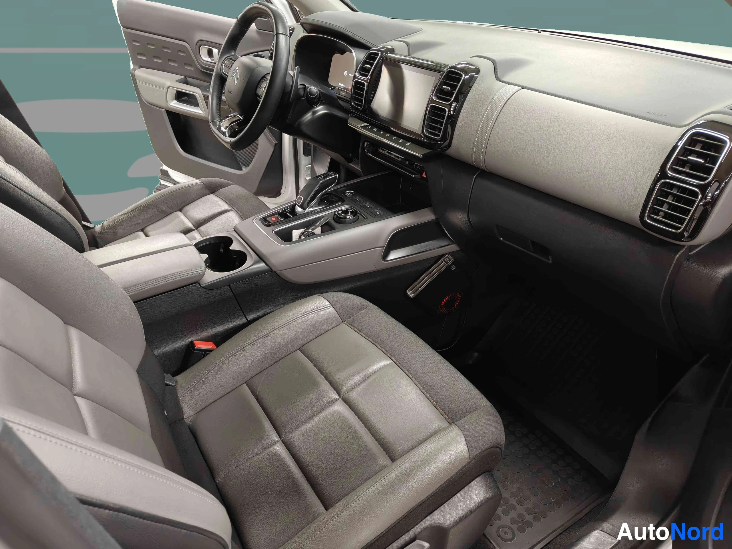 Valkoinen Citroen C5 Aircross 2020, ohjaamo, kuva 22