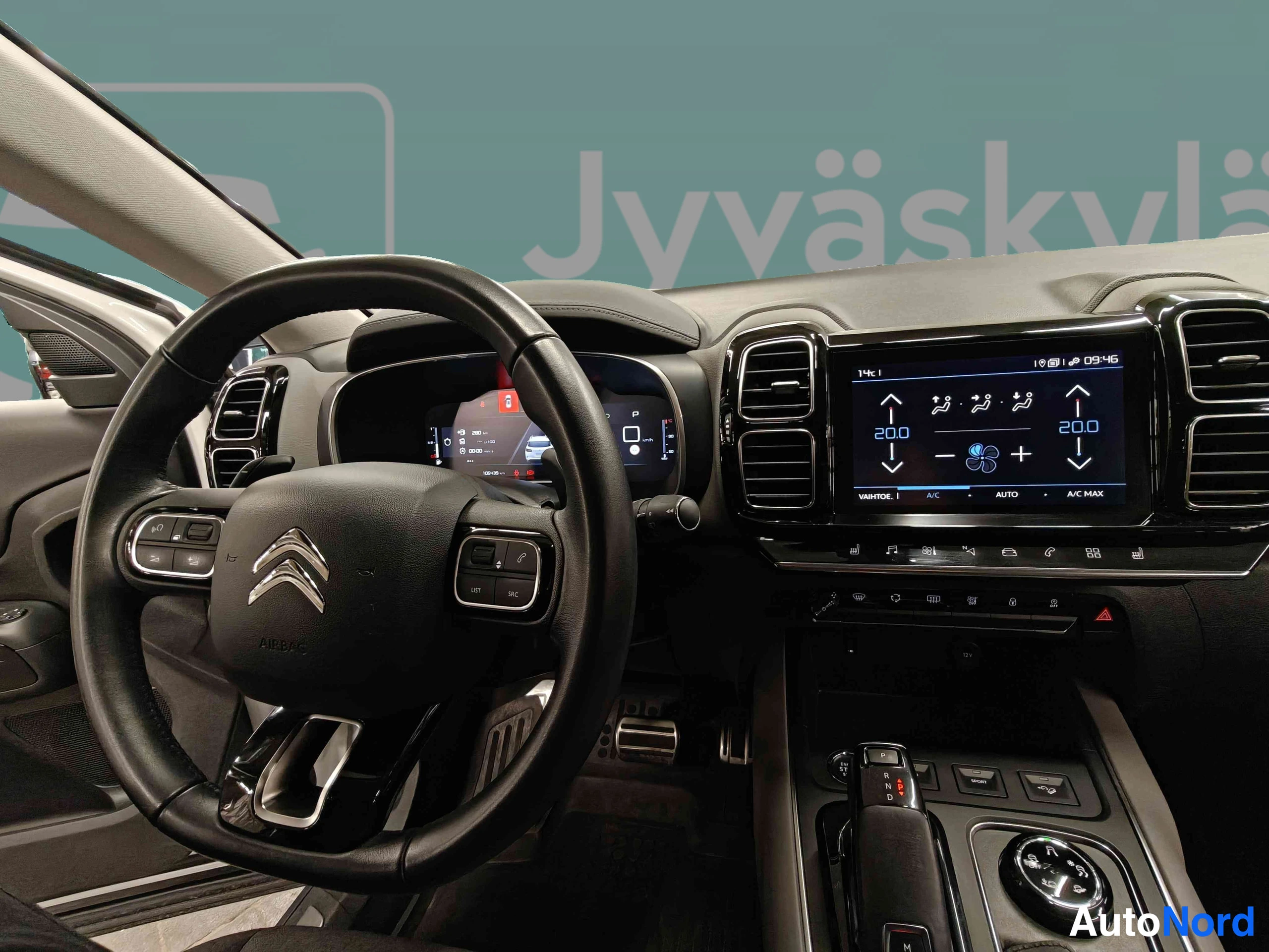 Valkoinen Citroen C5 Aircross 2020, ohjaamo, kuva 25