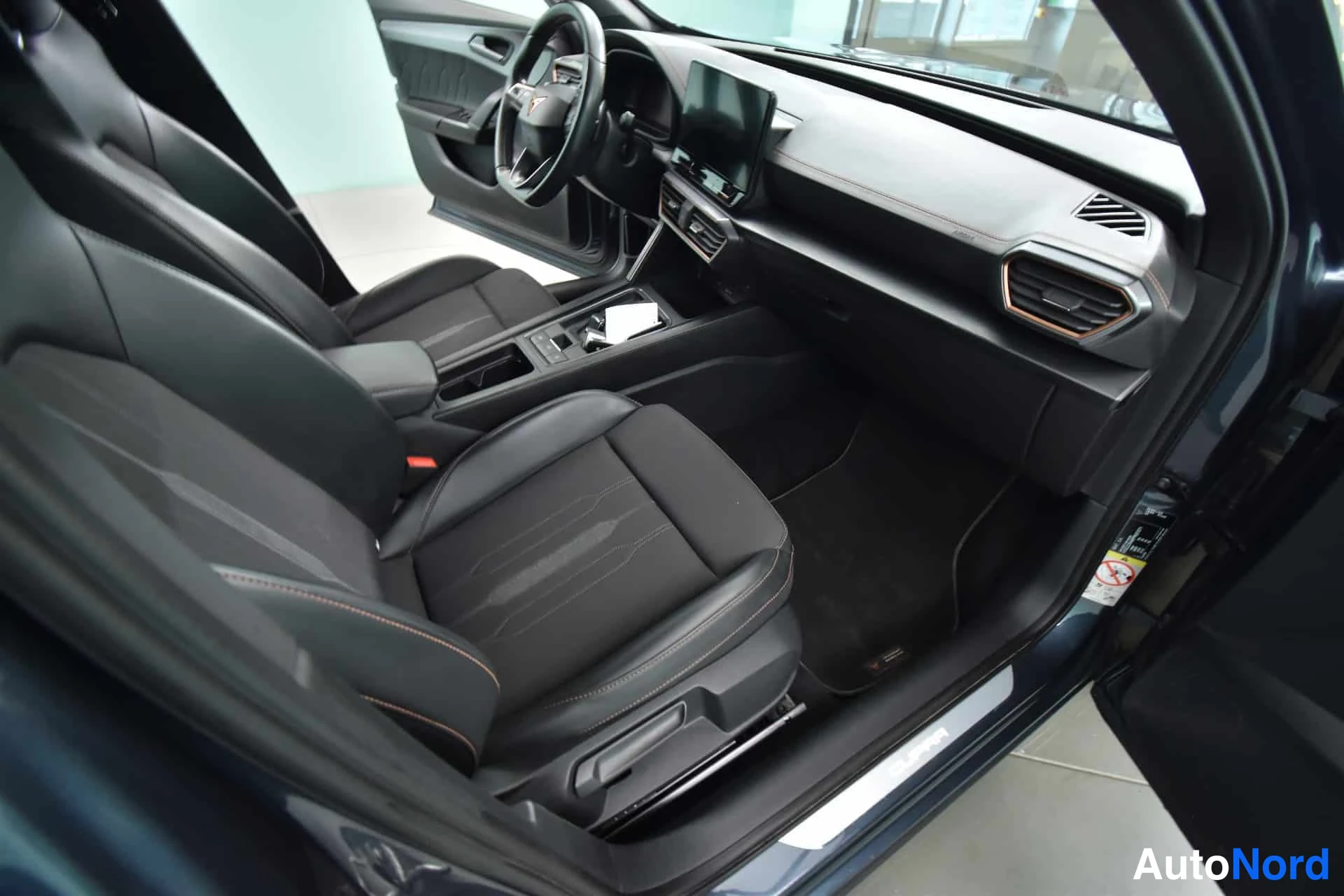 Grey Cupra Formentor 2023, cockpit, photo 14