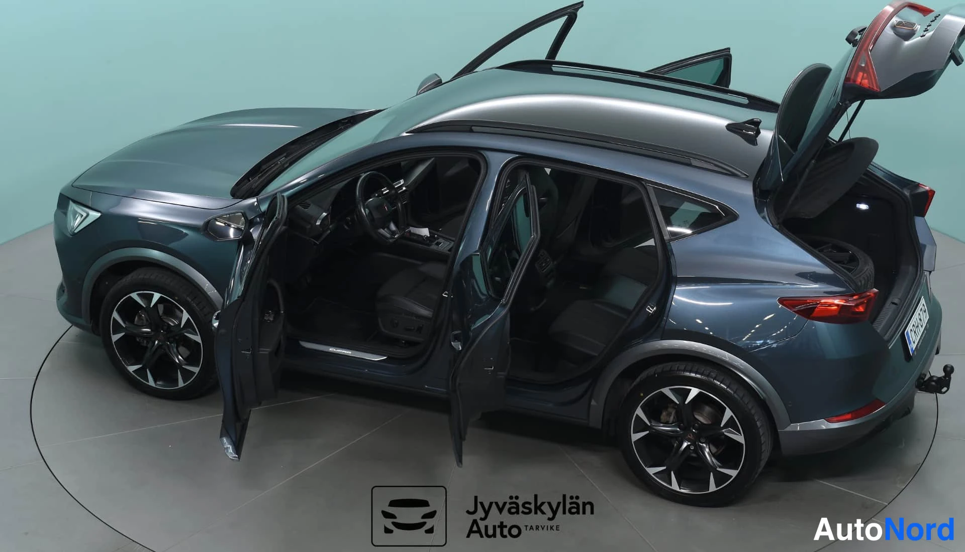 Grey Cupra Formentor 2023, rear three-quarter, photo 9