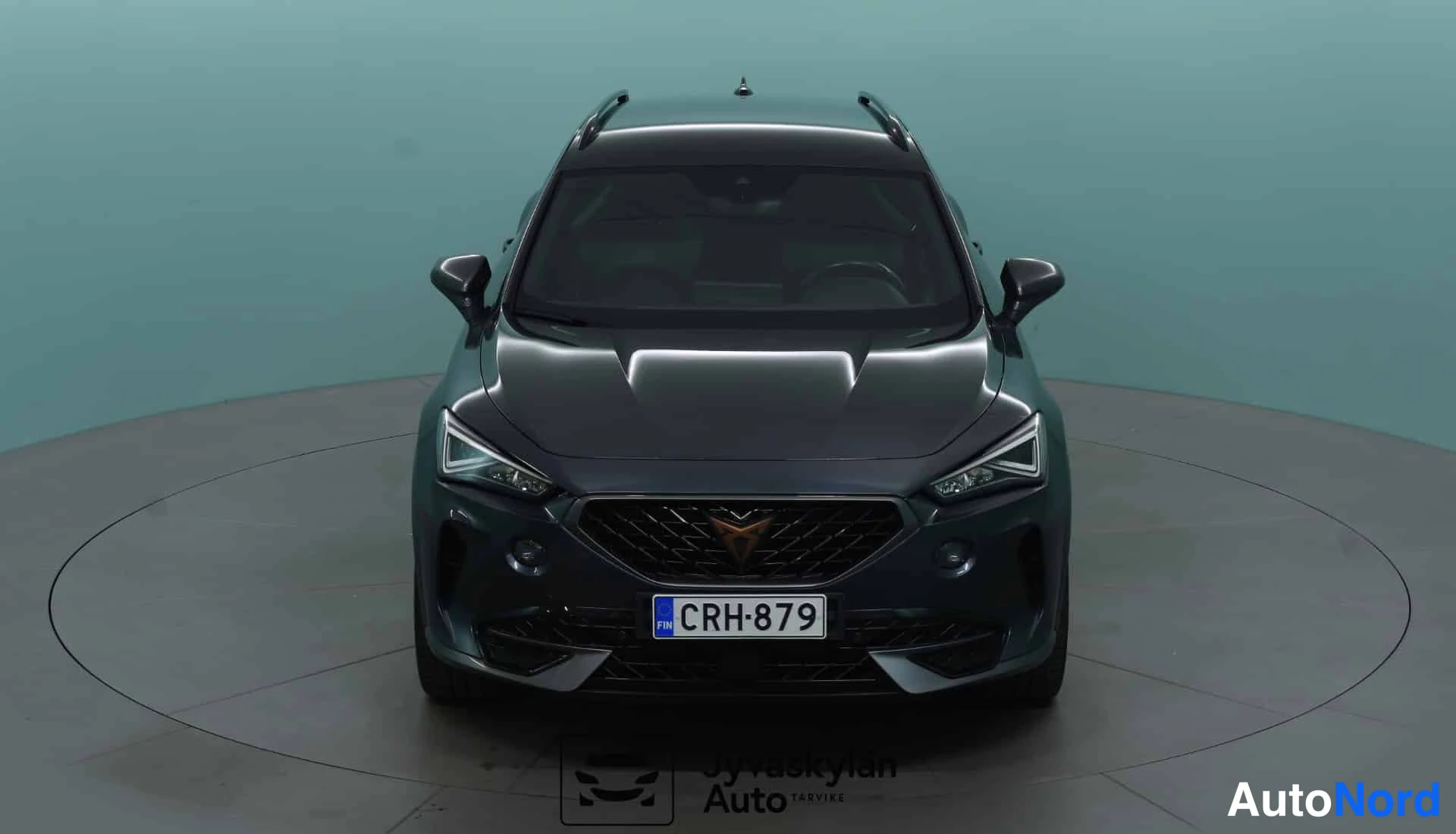 Grey Cupra Formentor 2023, front, photo 4