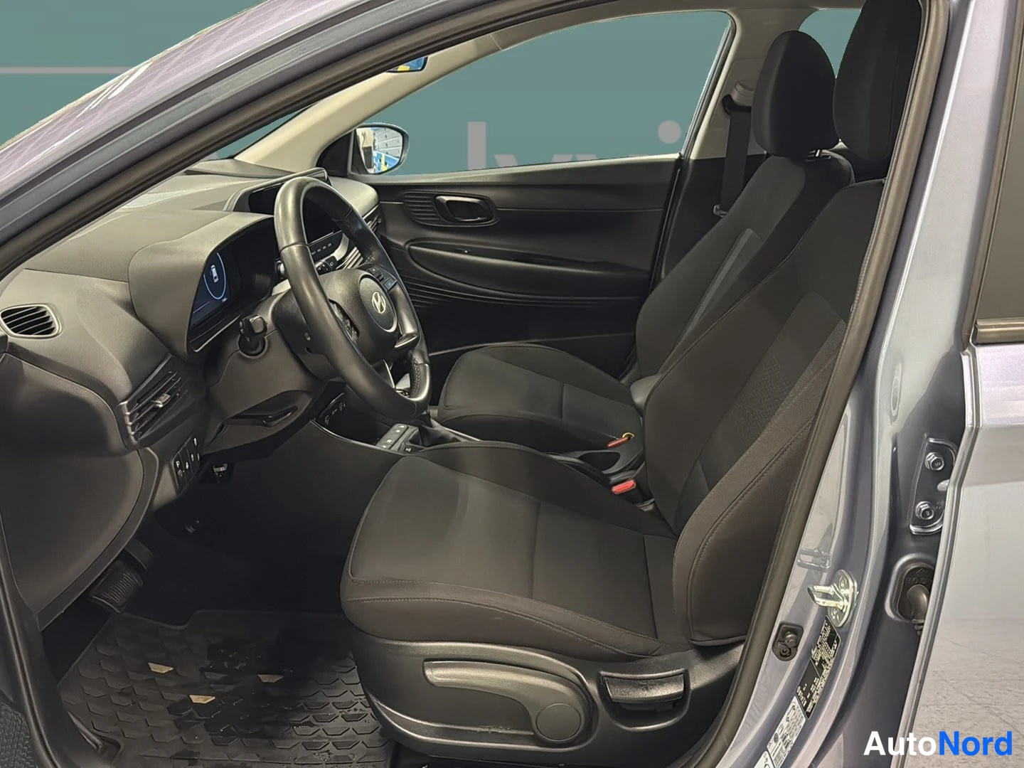 Blå Hyundai i20 2025, framsäten, bild 10