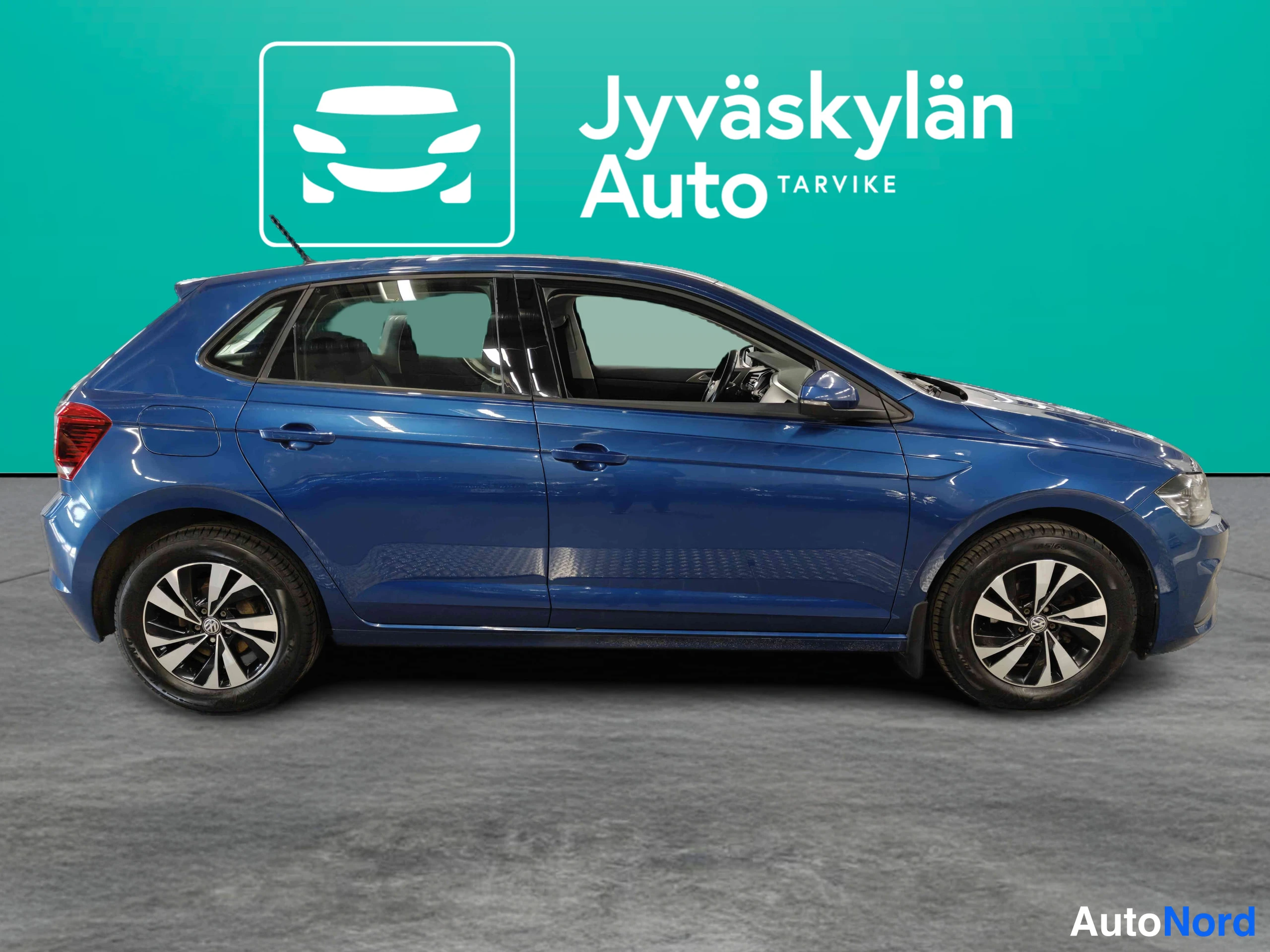 Sininen Volkswagen Polo 2018, sivulta, kuva 10