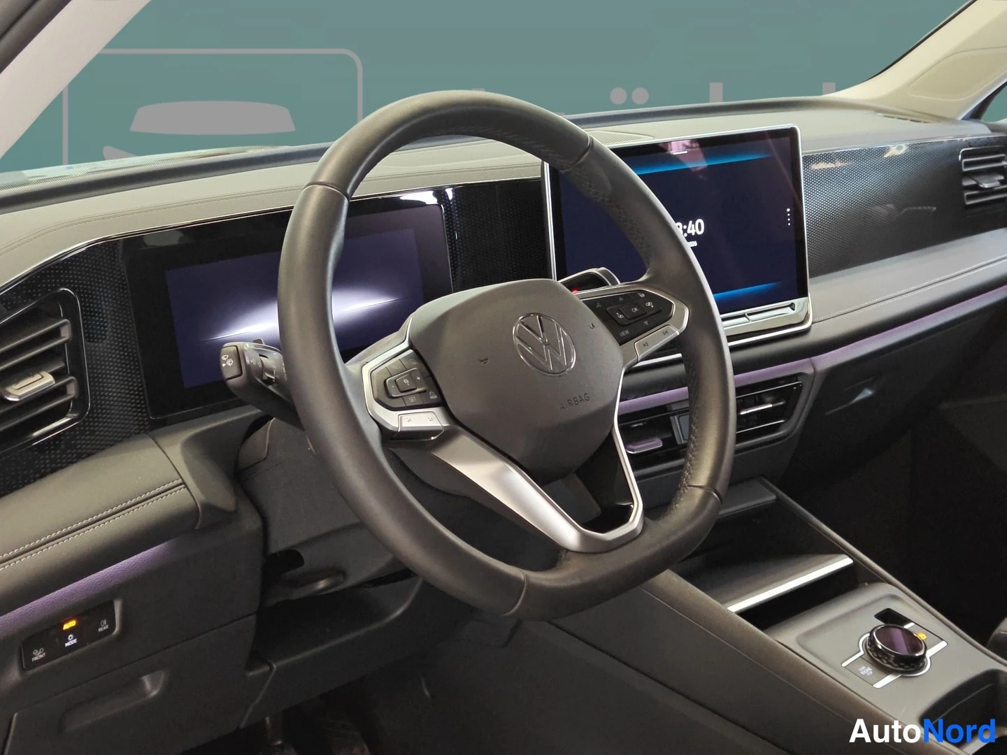 Hopea Volkswagen Tiguan 2024, ohjaamo, kuva 7