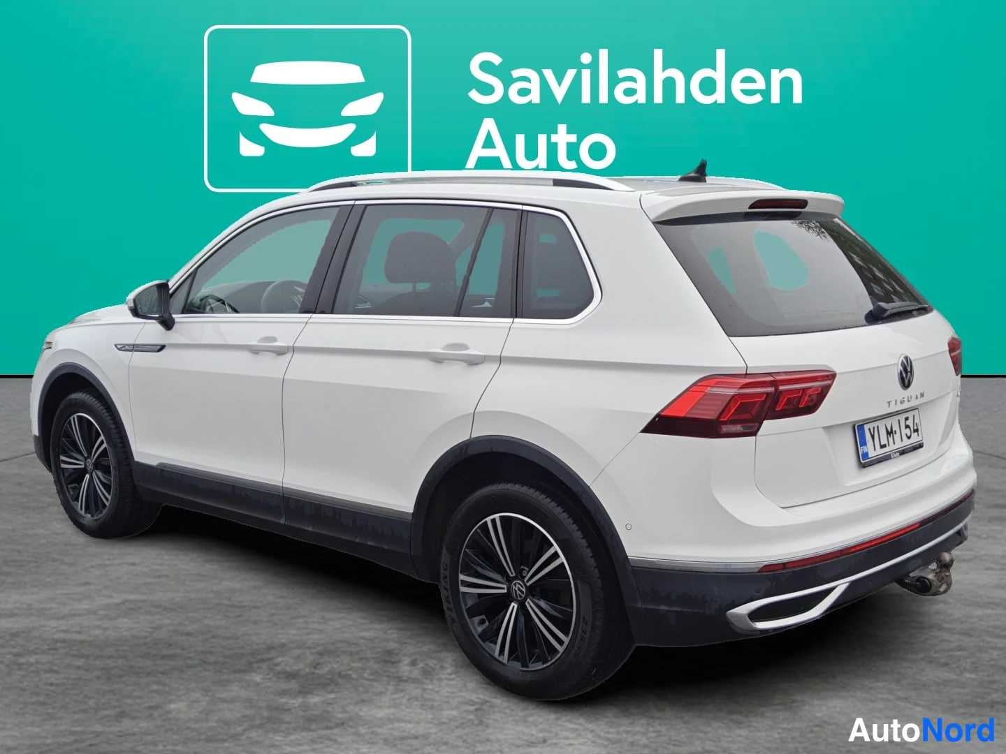 Valkoinen Volkswagen Tiguan 2022, takaviisto, kuva 5
