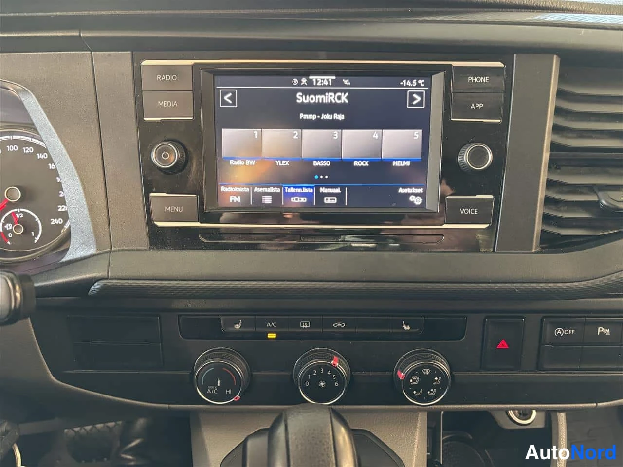 Sininen Volkswagen Transporter 2021, yksityiskohta, kuva 20