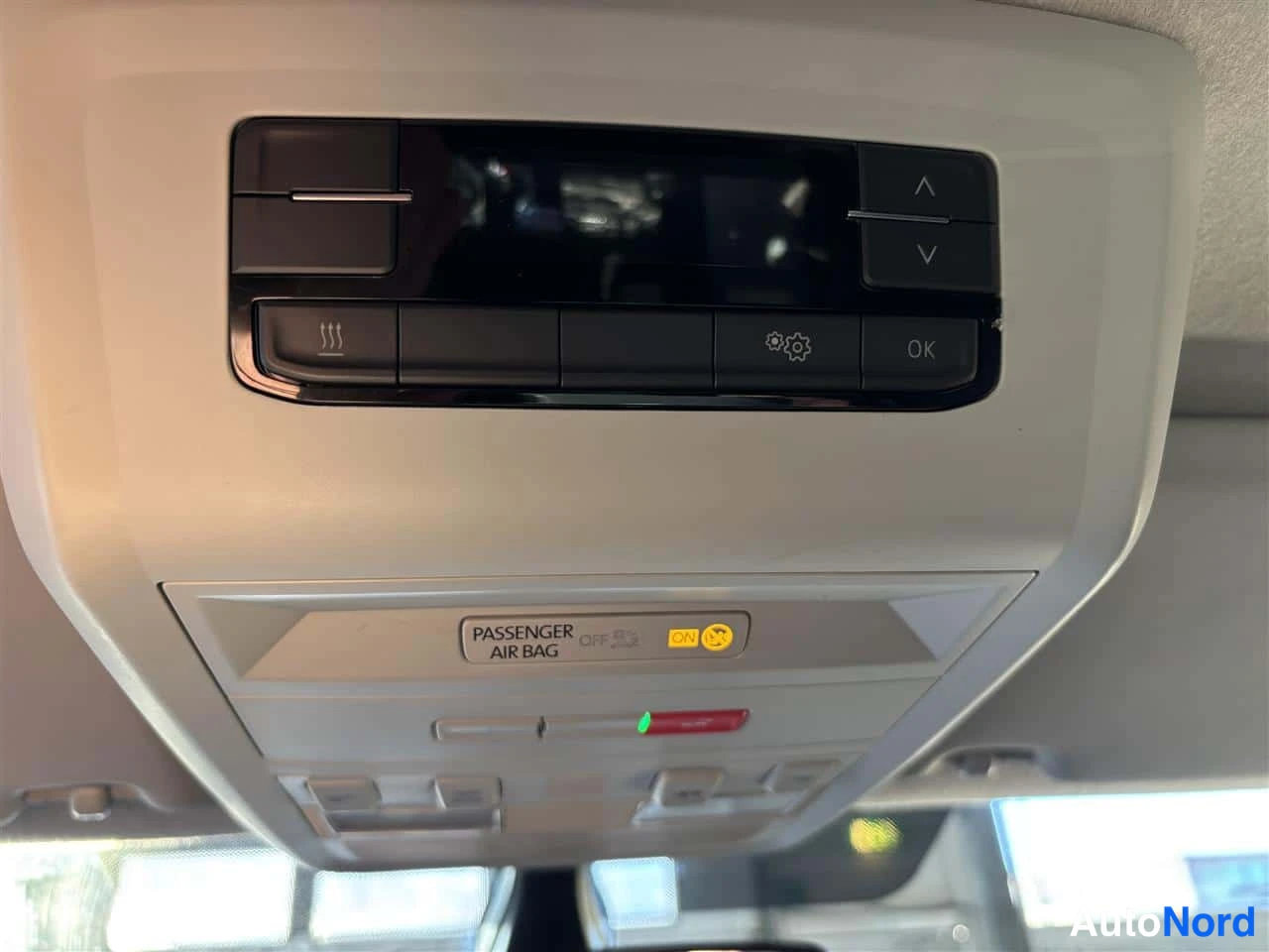 Sininen Volkswagen Transporter 2021, yksityiskohta, kuva 21