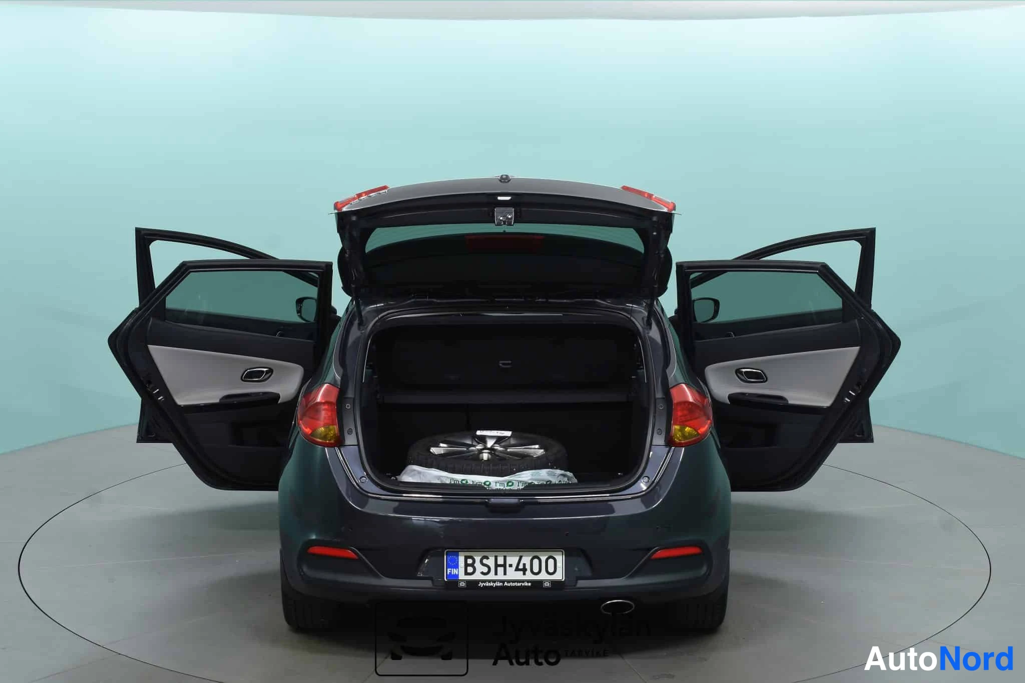 Harmaa Kia Ceed 2012, tavaratila, kuva 35