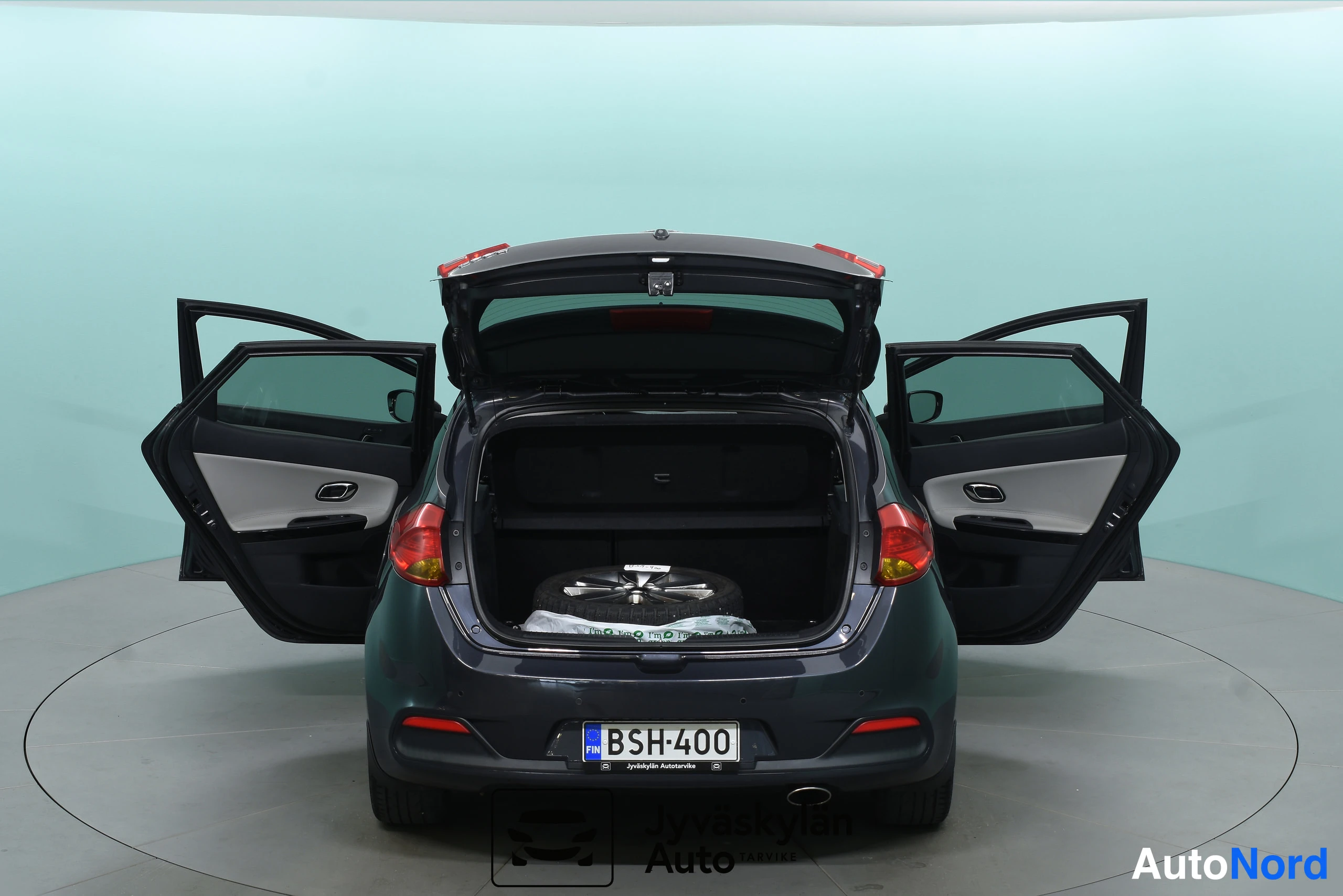 Harmaa Kia Ceed 2012, tavaratila, kuva 36
