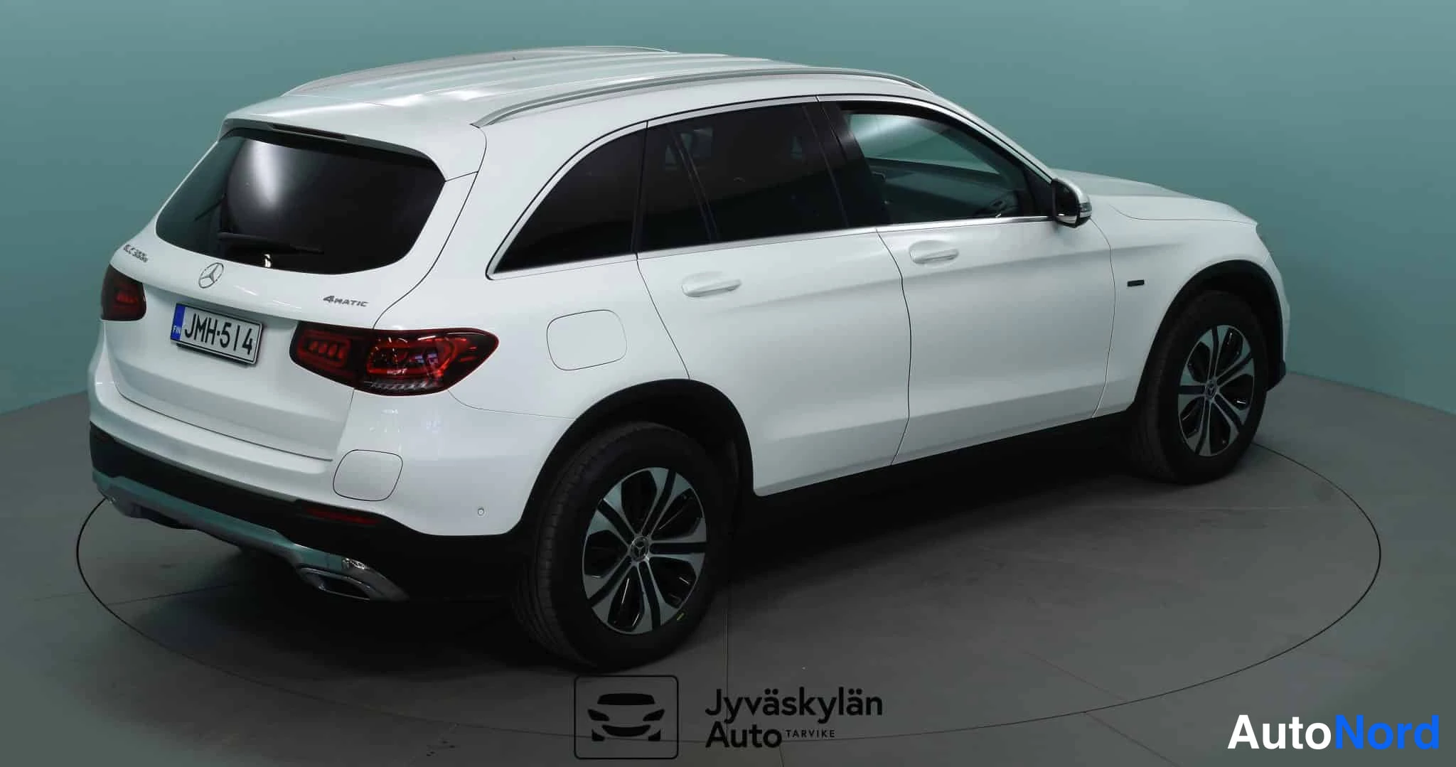 Valkoinen Mercedes-Benz GLC 2022, takaviisto, kuva 16