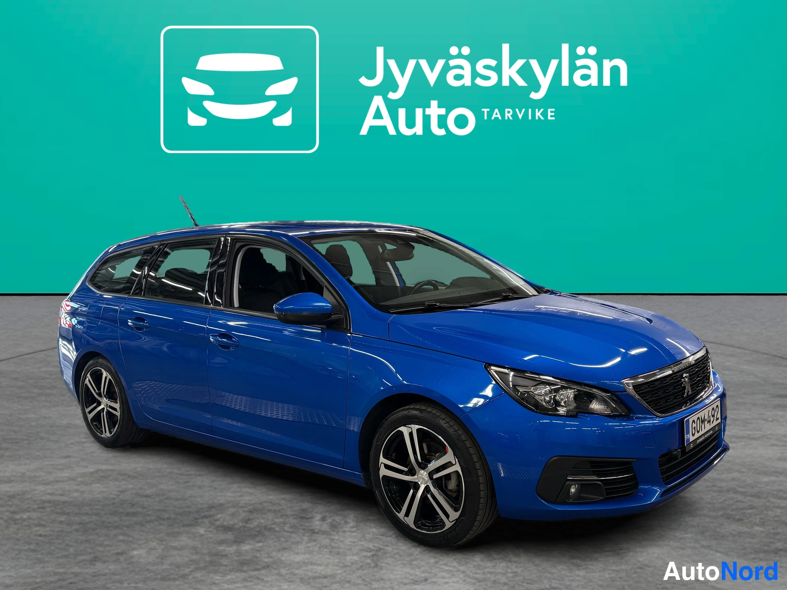 Sininen Peugeot 308 2020, etuviisto, keula oikealle, kuva 6