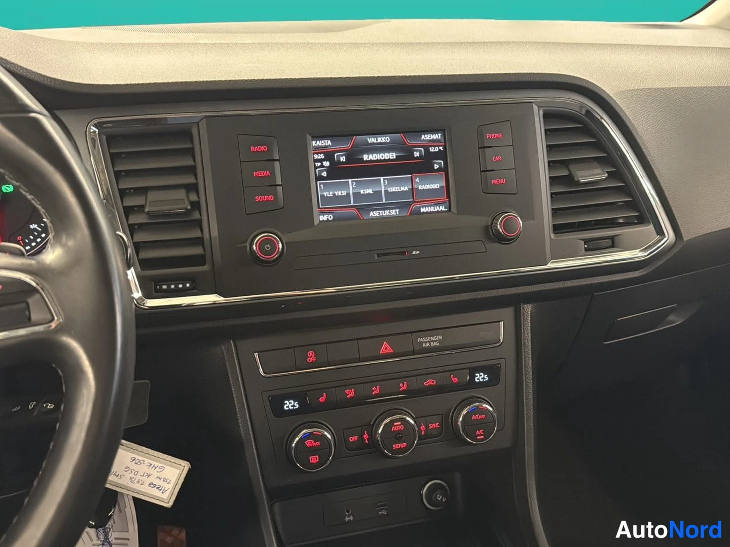 Sininen Seat Ateca 2017, ohjaamo, kuva 9