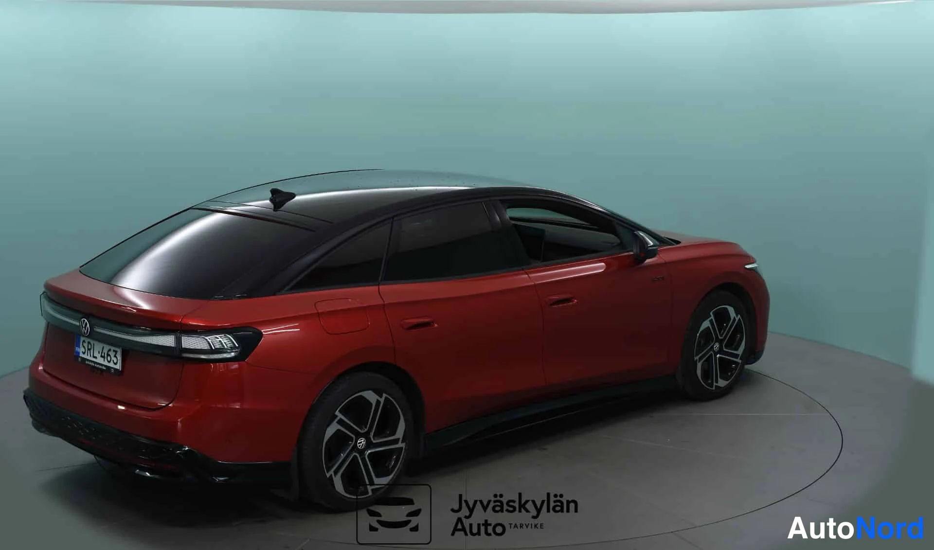 Punainen Volkswagen ID.7 2025, takaviisto, kuva 7