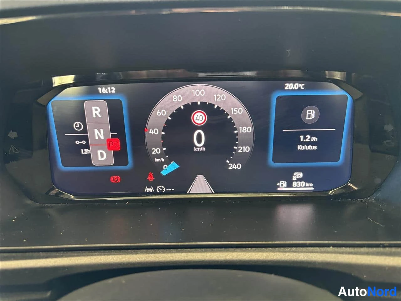 Valkoinen Volkswagen Caddy 2025, yksityiskohta, kuva 15