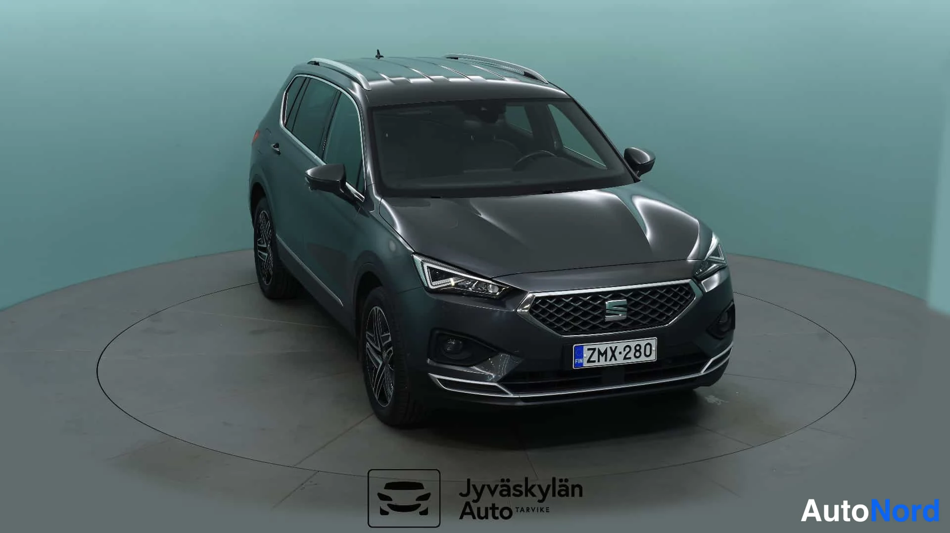 Harmaa Seat Tarraco 2020, etuviisto, keula oikealle, kuva 3